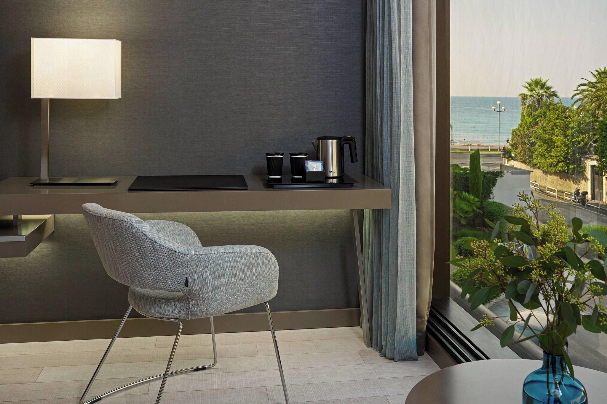 Twin Deluxe Sea View