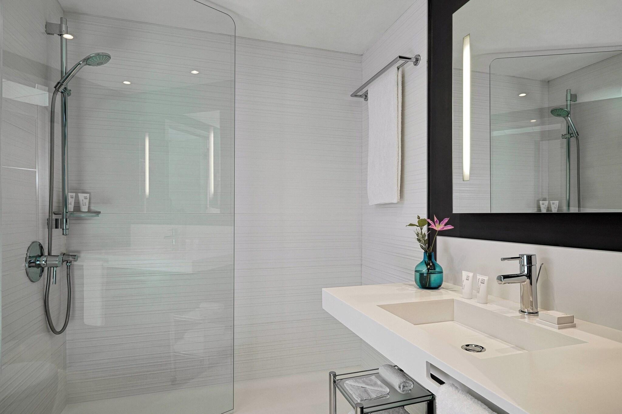 Twin Deluxe Sea View