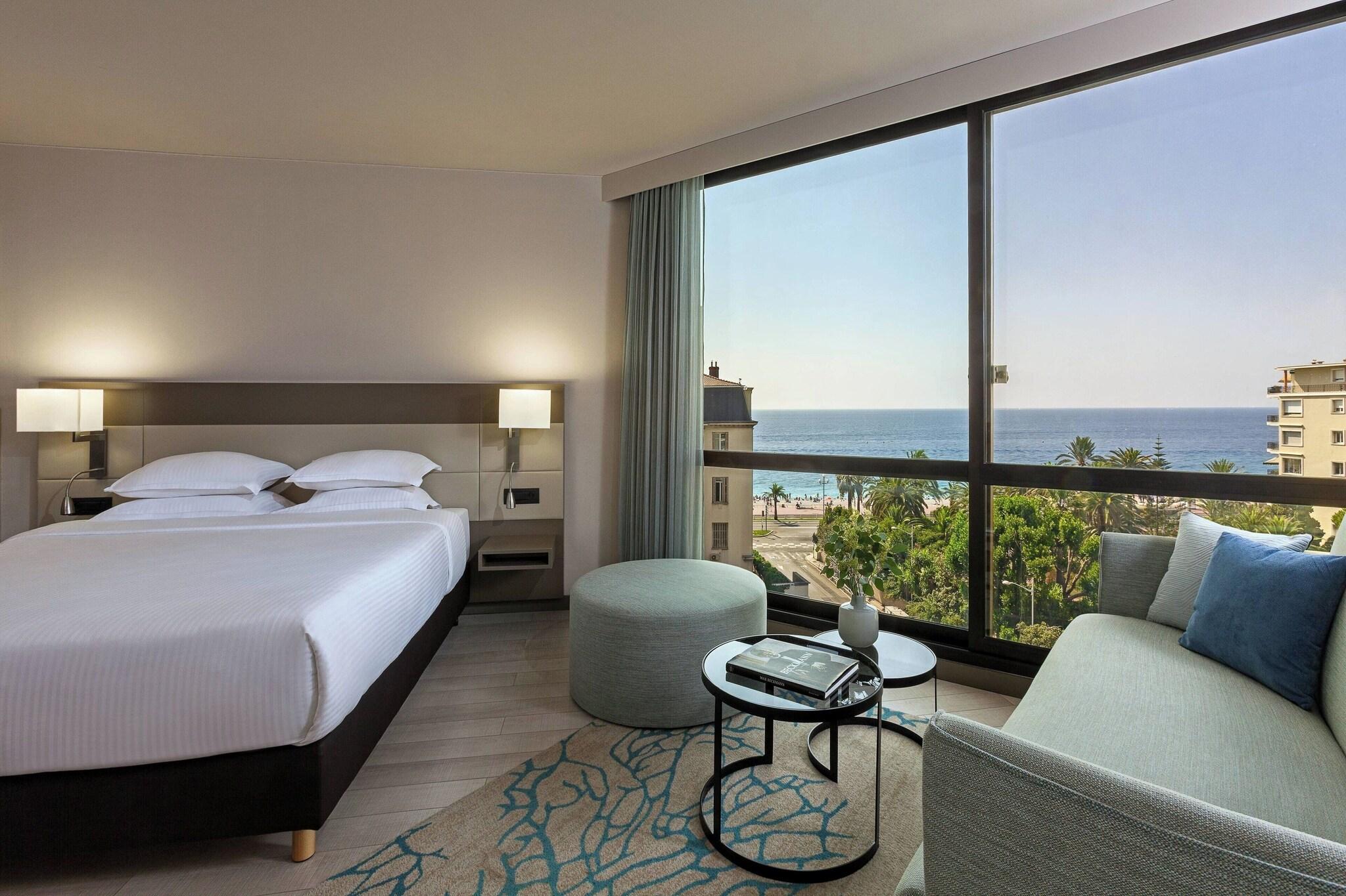 Double Sea View King Bed