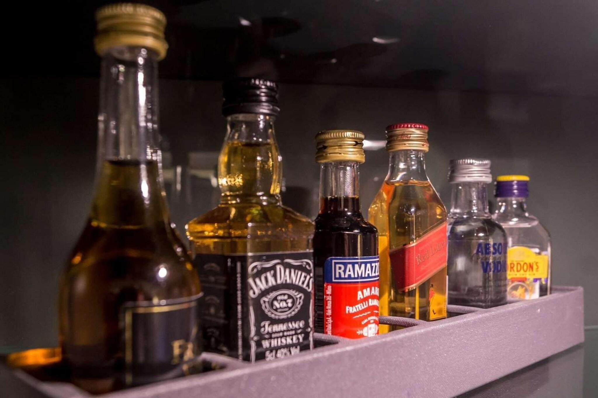 Double Deluxe Queen Bed