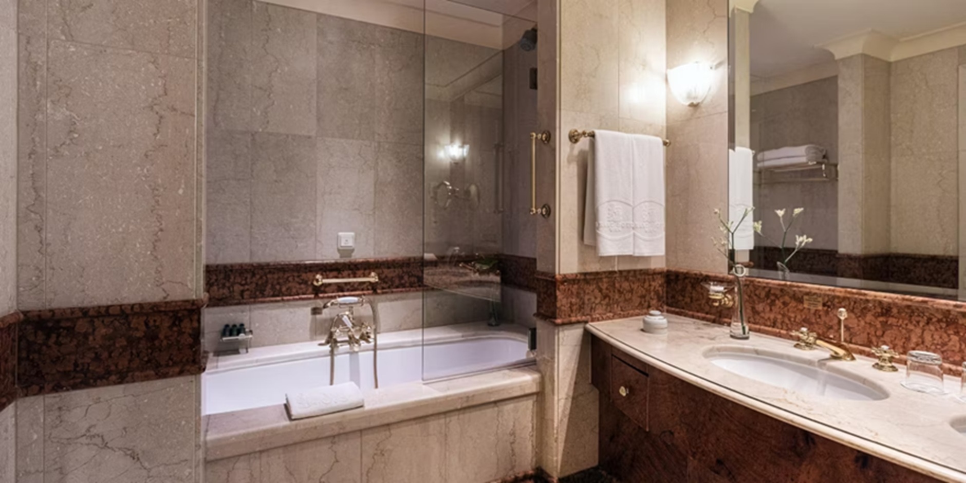 Double Deluxe City View