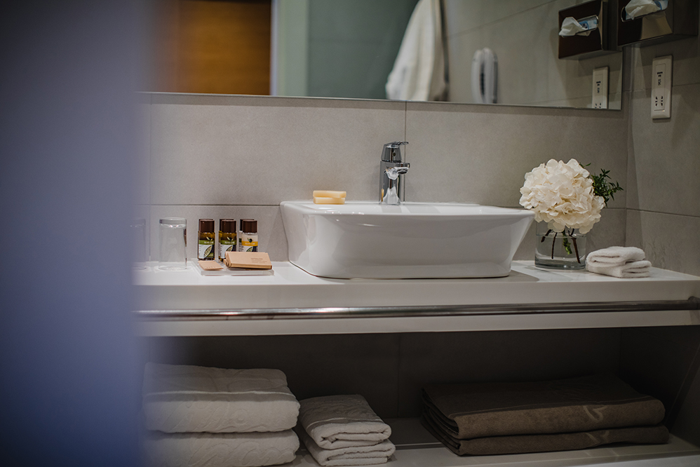 Double or Twin Side Sea View