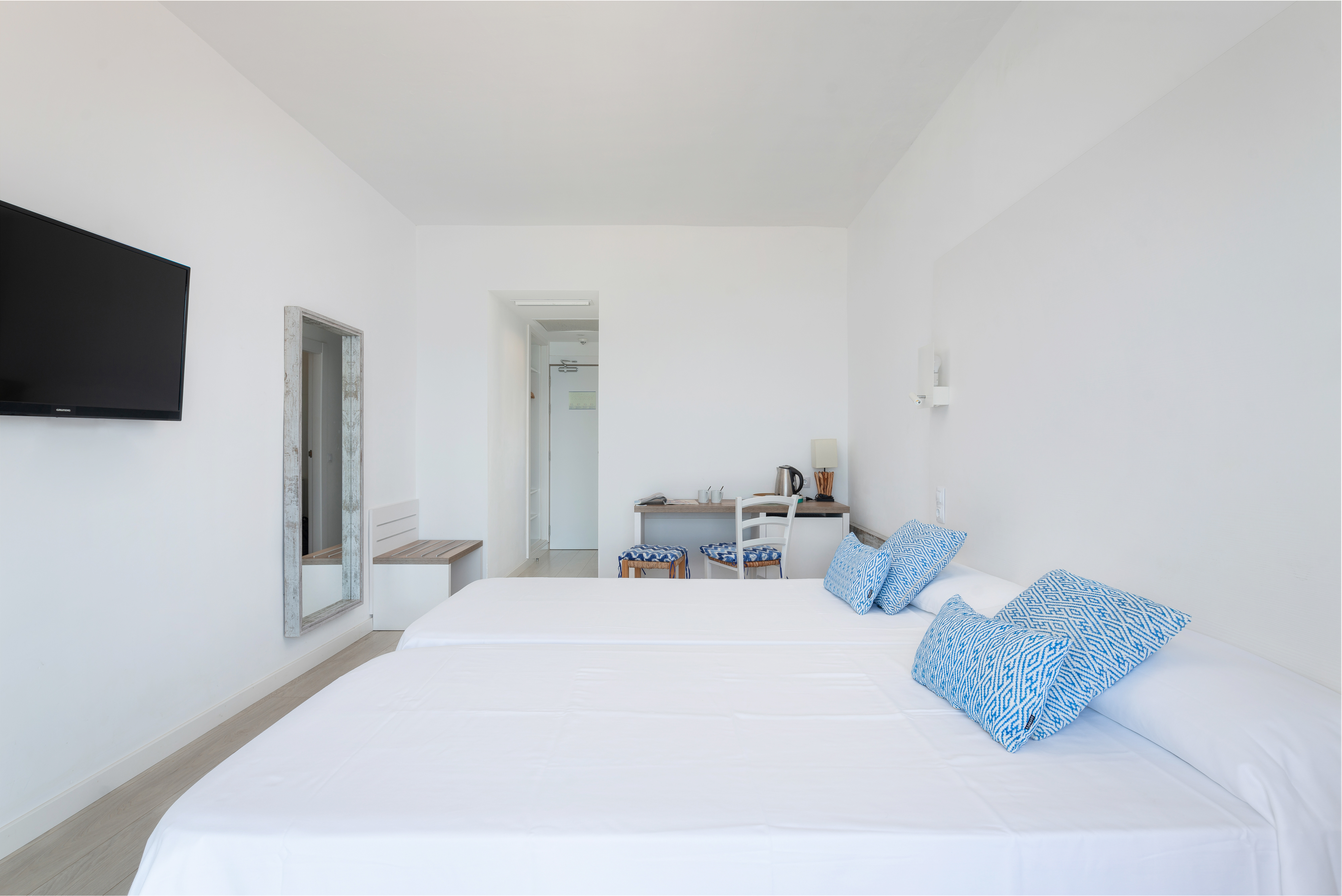 Double or Twin Sea Front