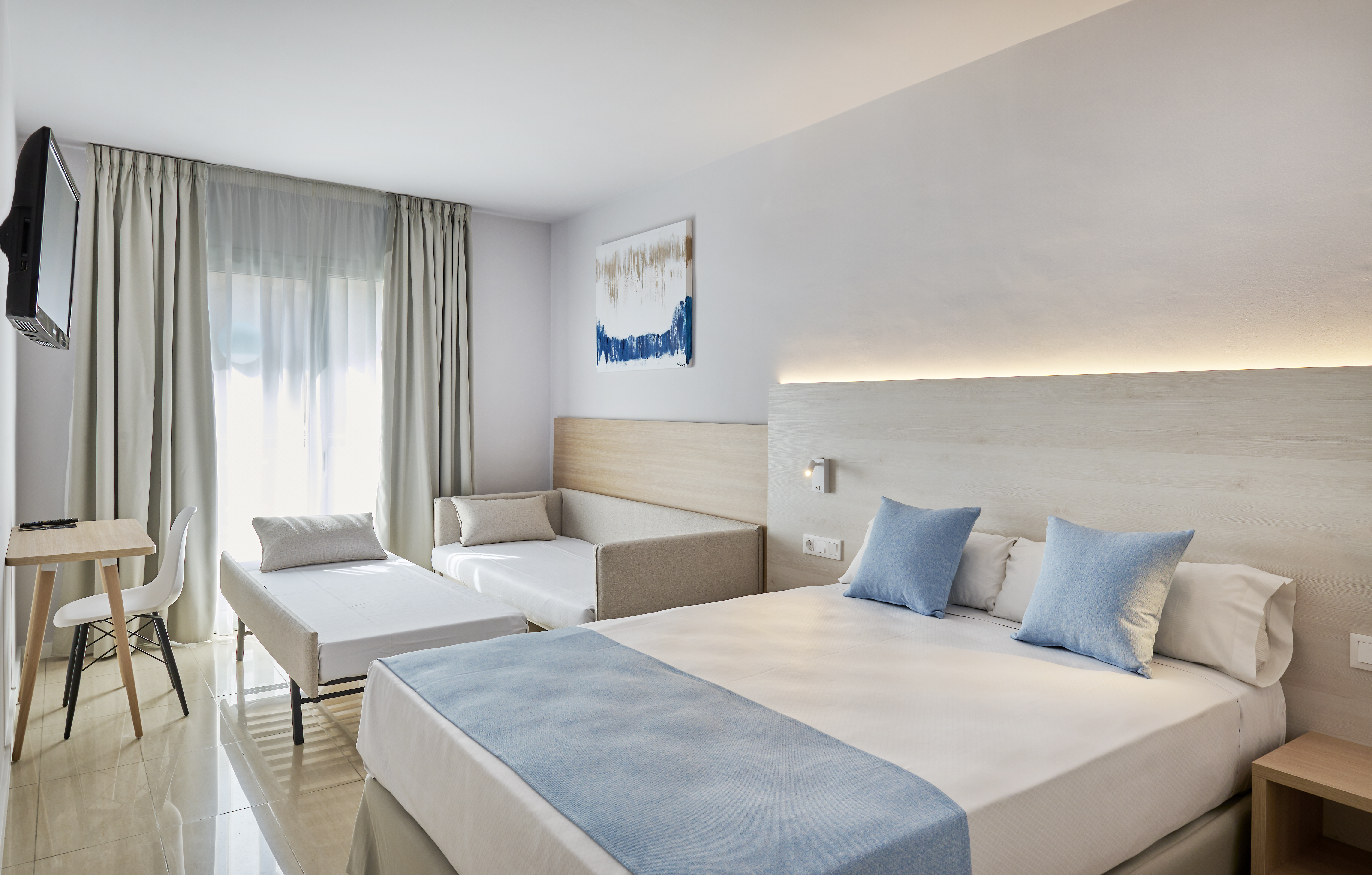 Quadruple with Balcony