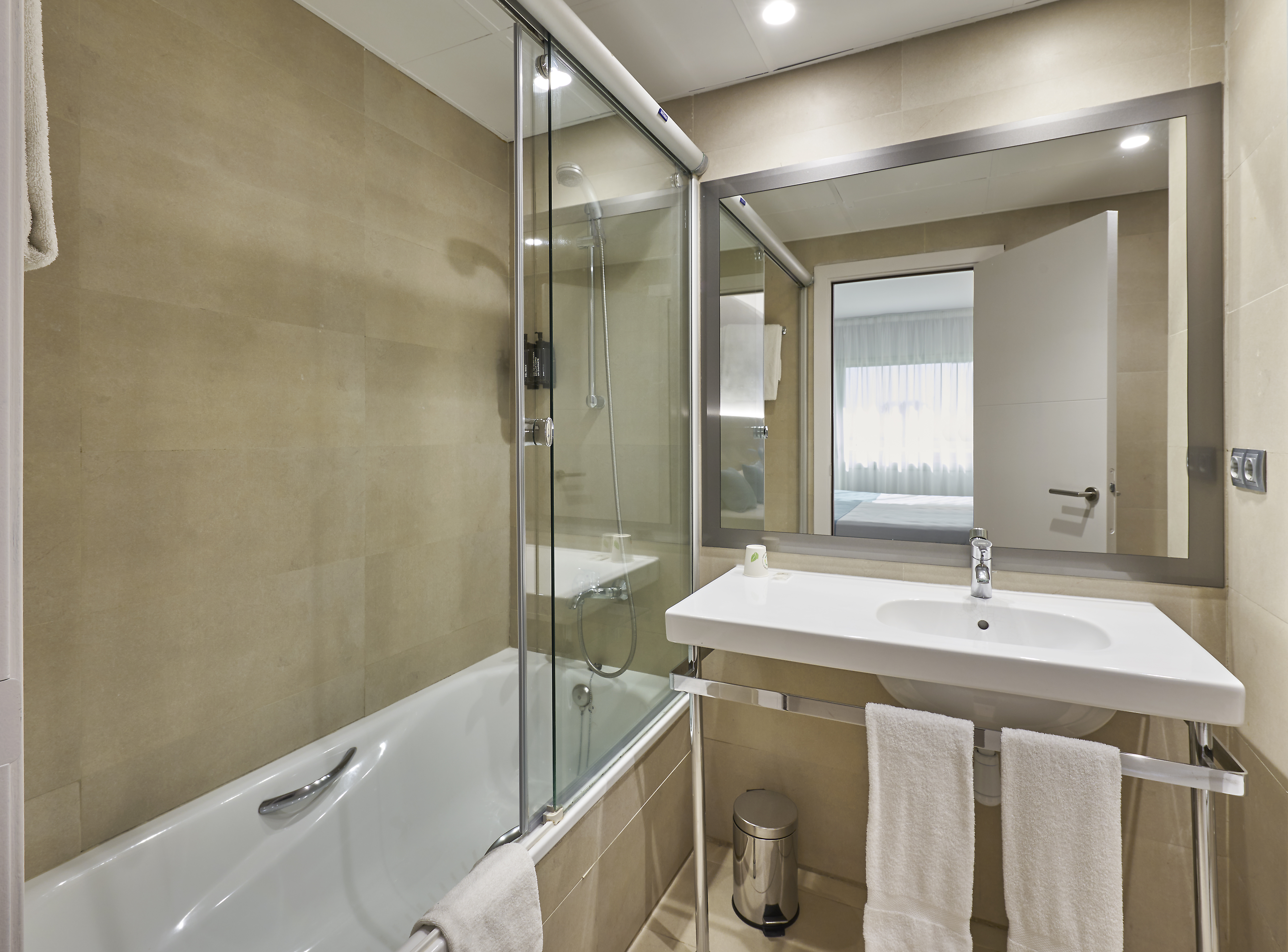 Double Deluxe Sea View with Balcony