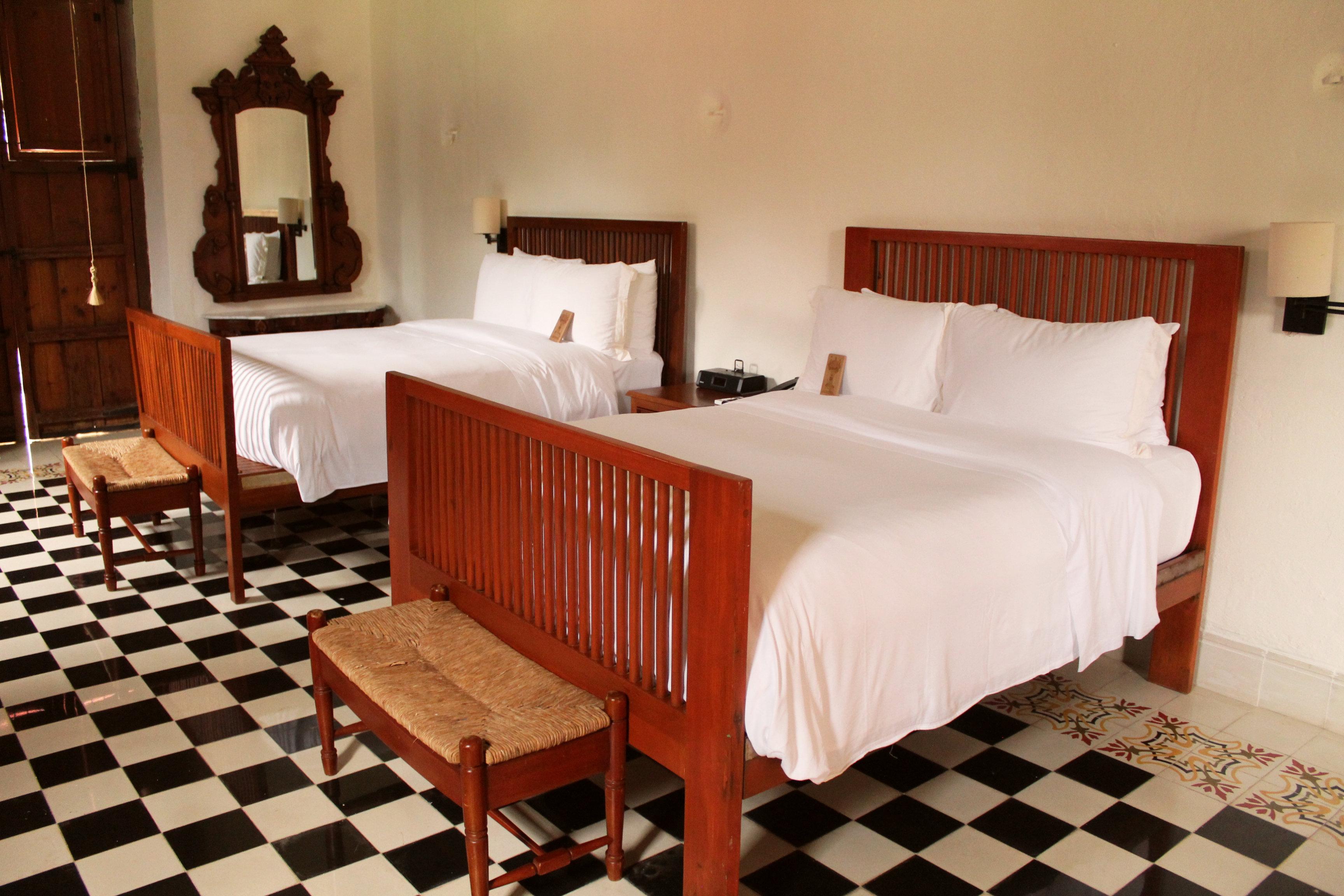 Suite Queen Size Bed