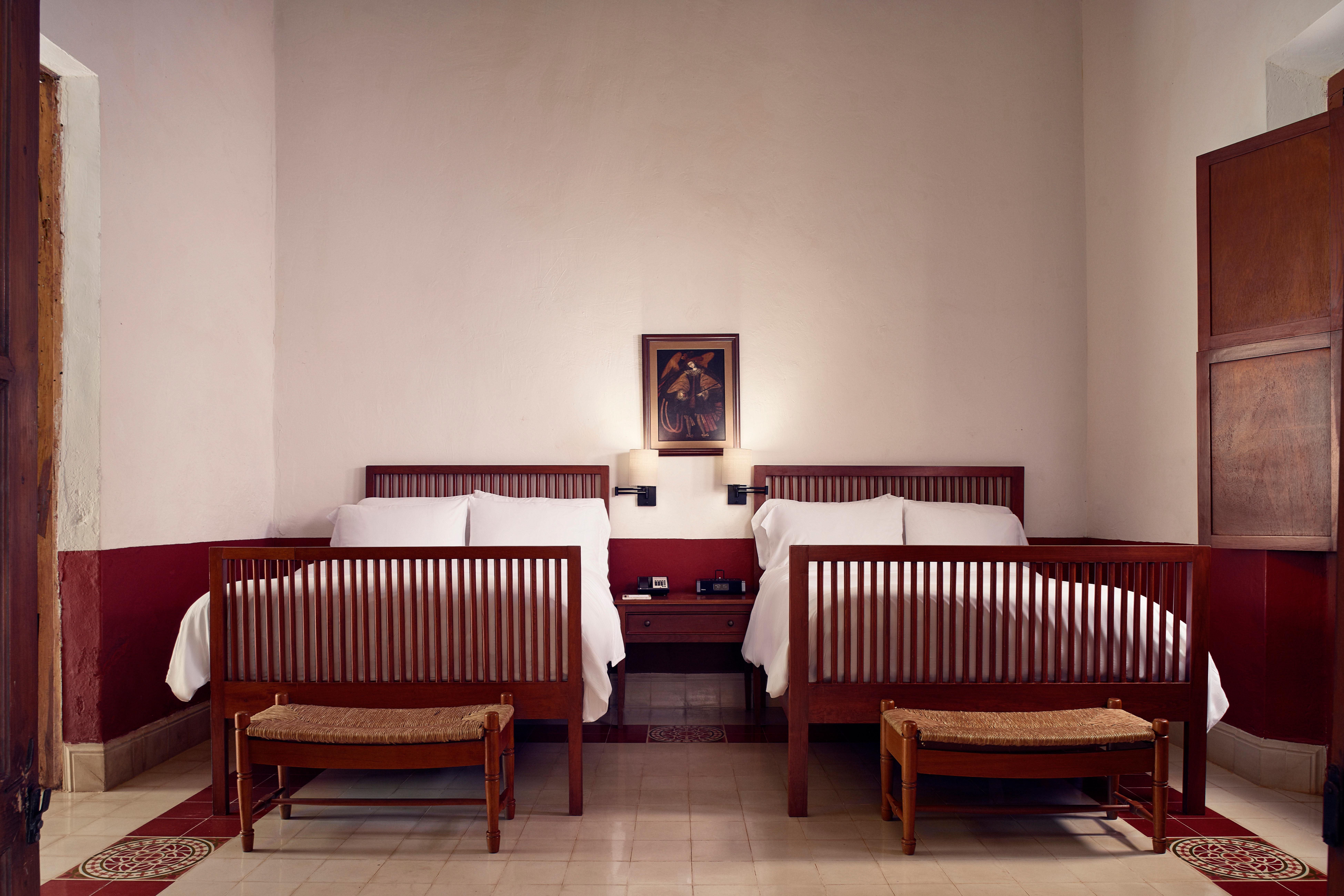 Double Deluxe Queen Bed