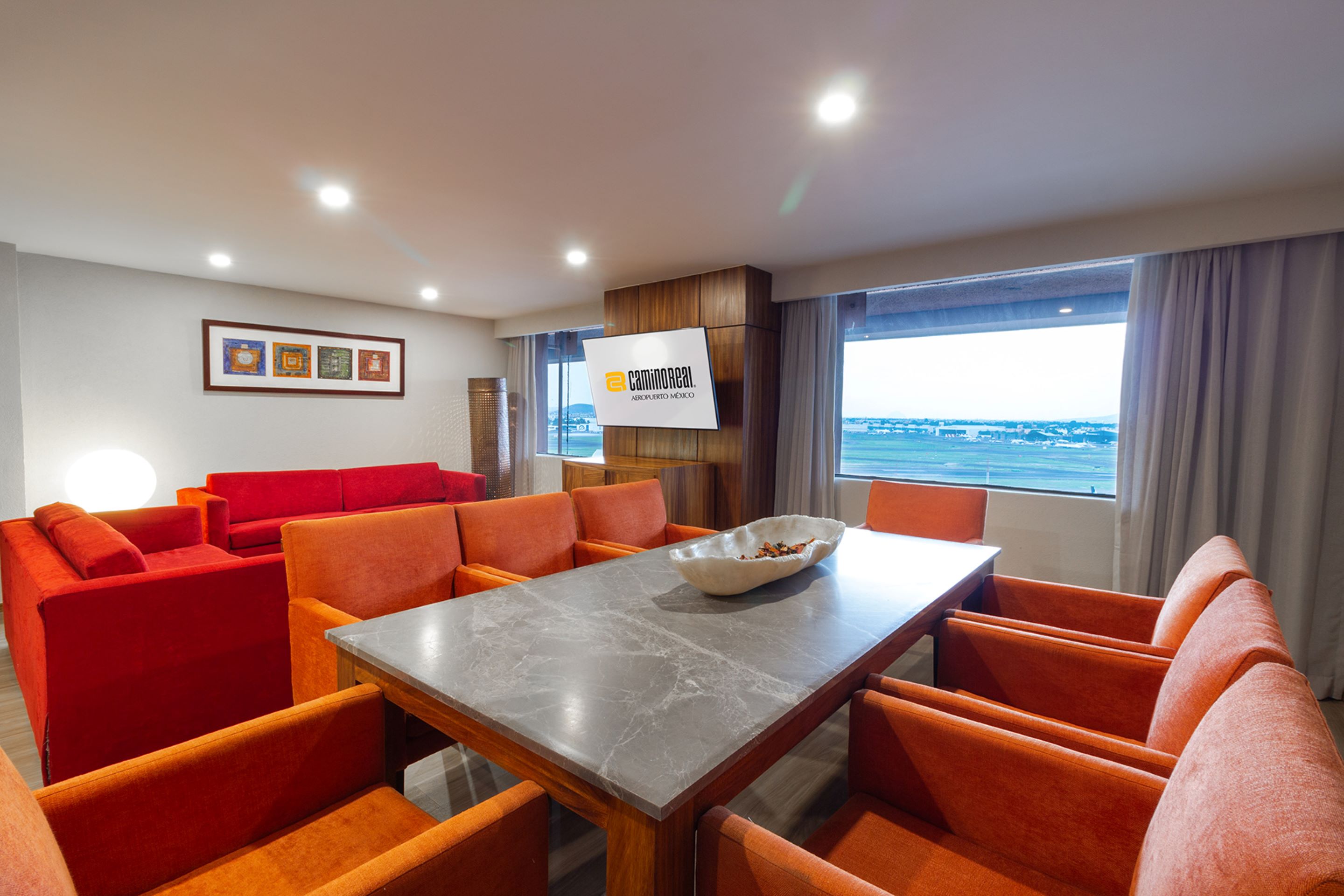 Suite Deluxe King Bed