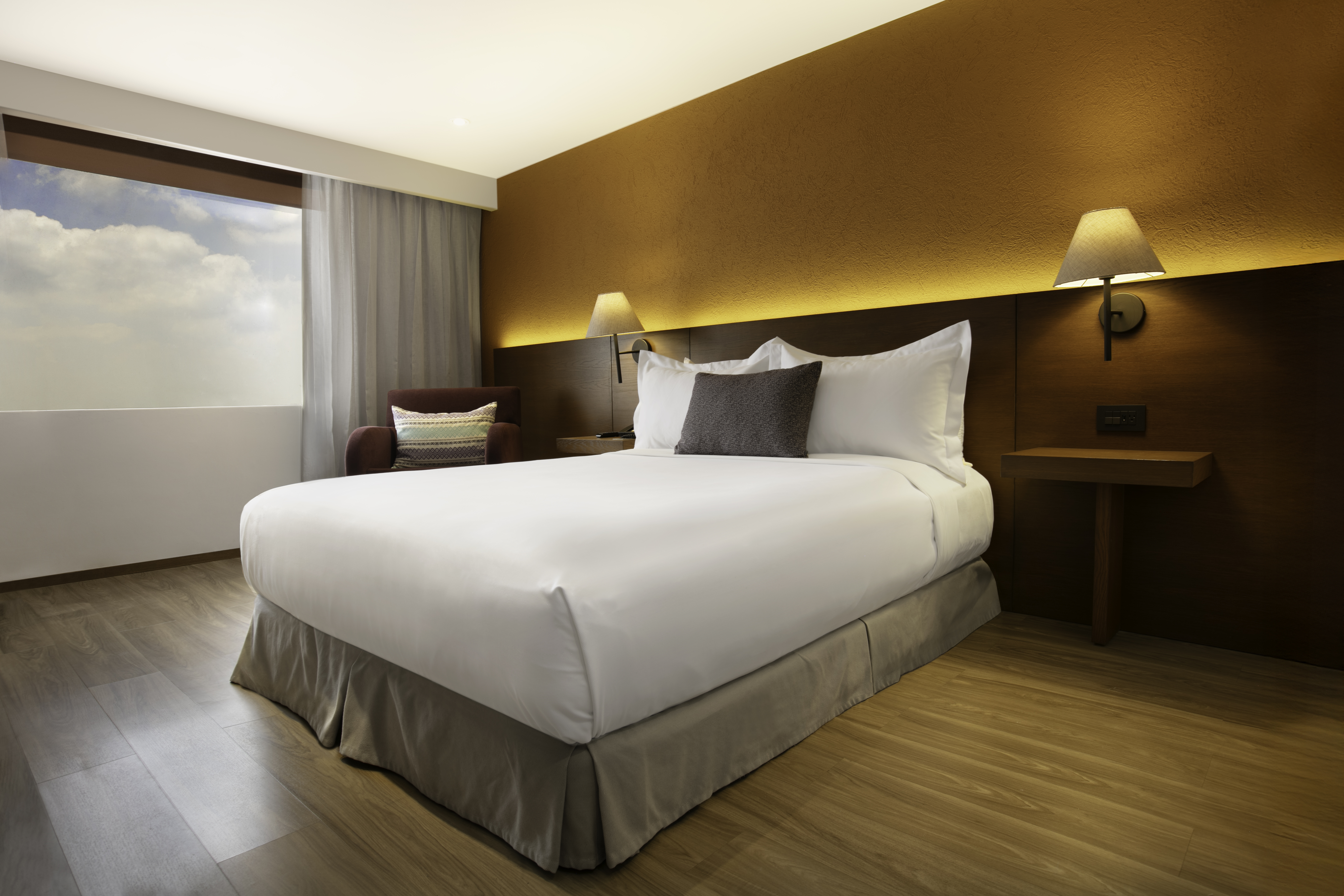 Double Deluxe Queen Bed