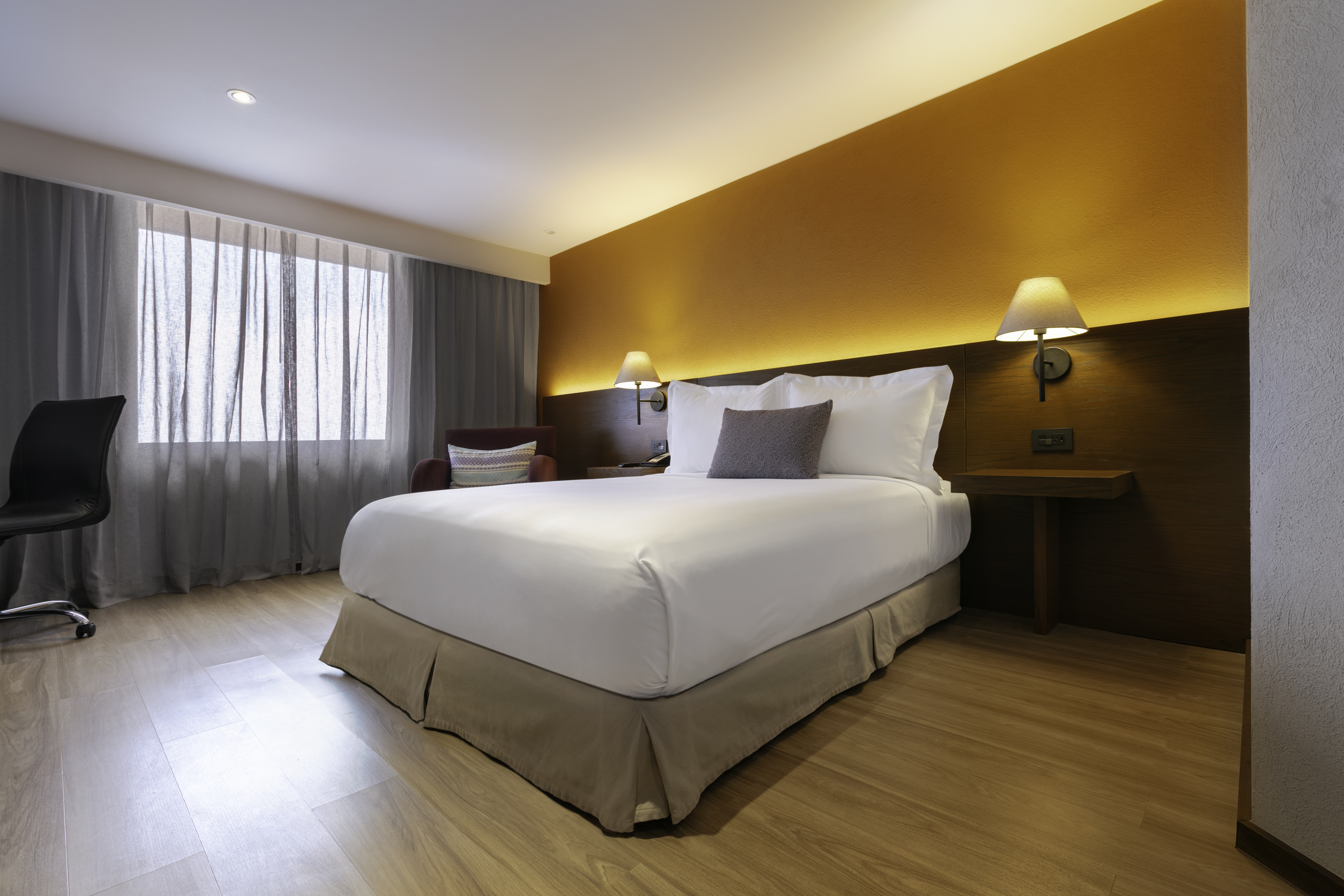 Double Deluxe Queen Bed