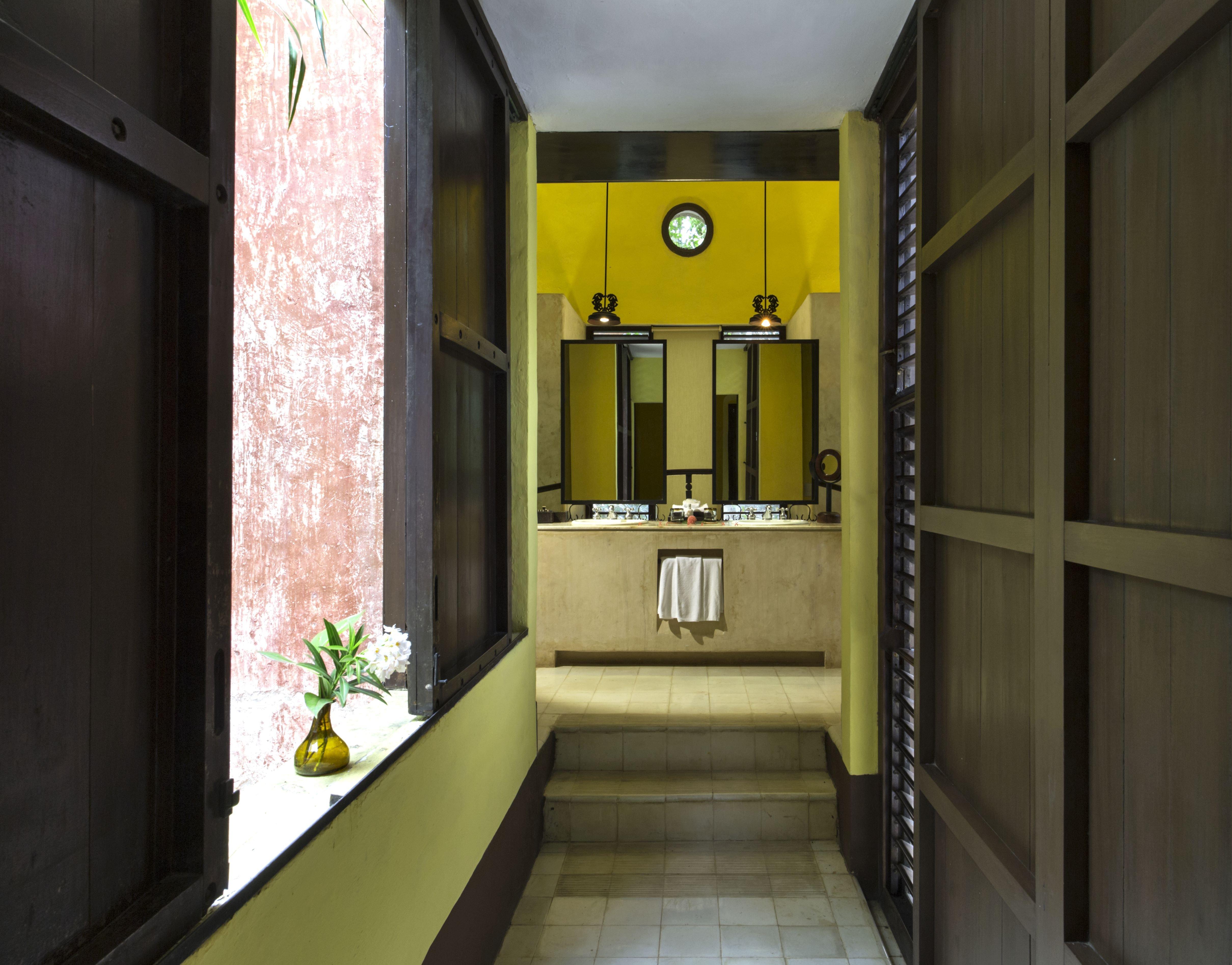 Double Deluxe King Bed