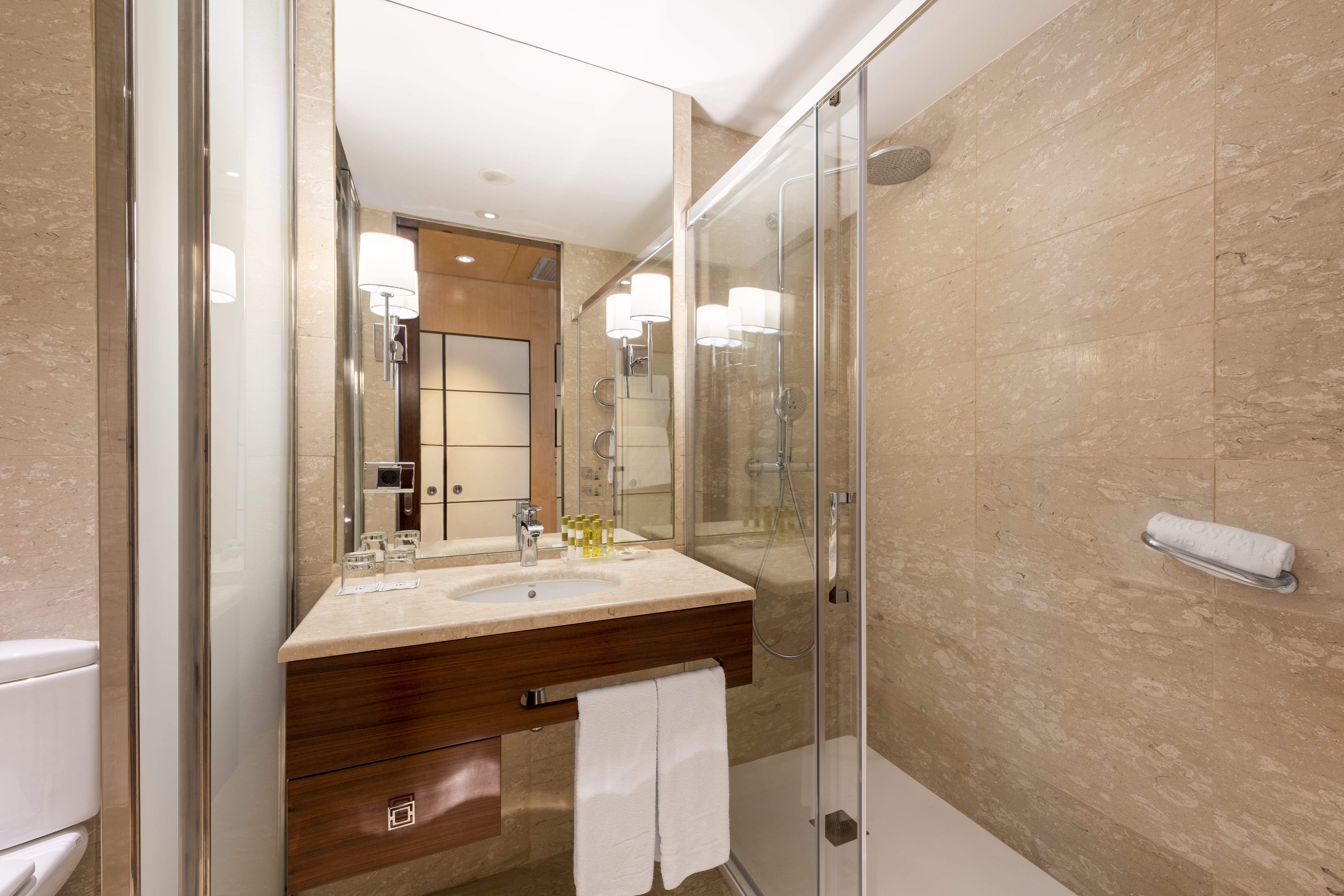 Junior Suite Capacity 1