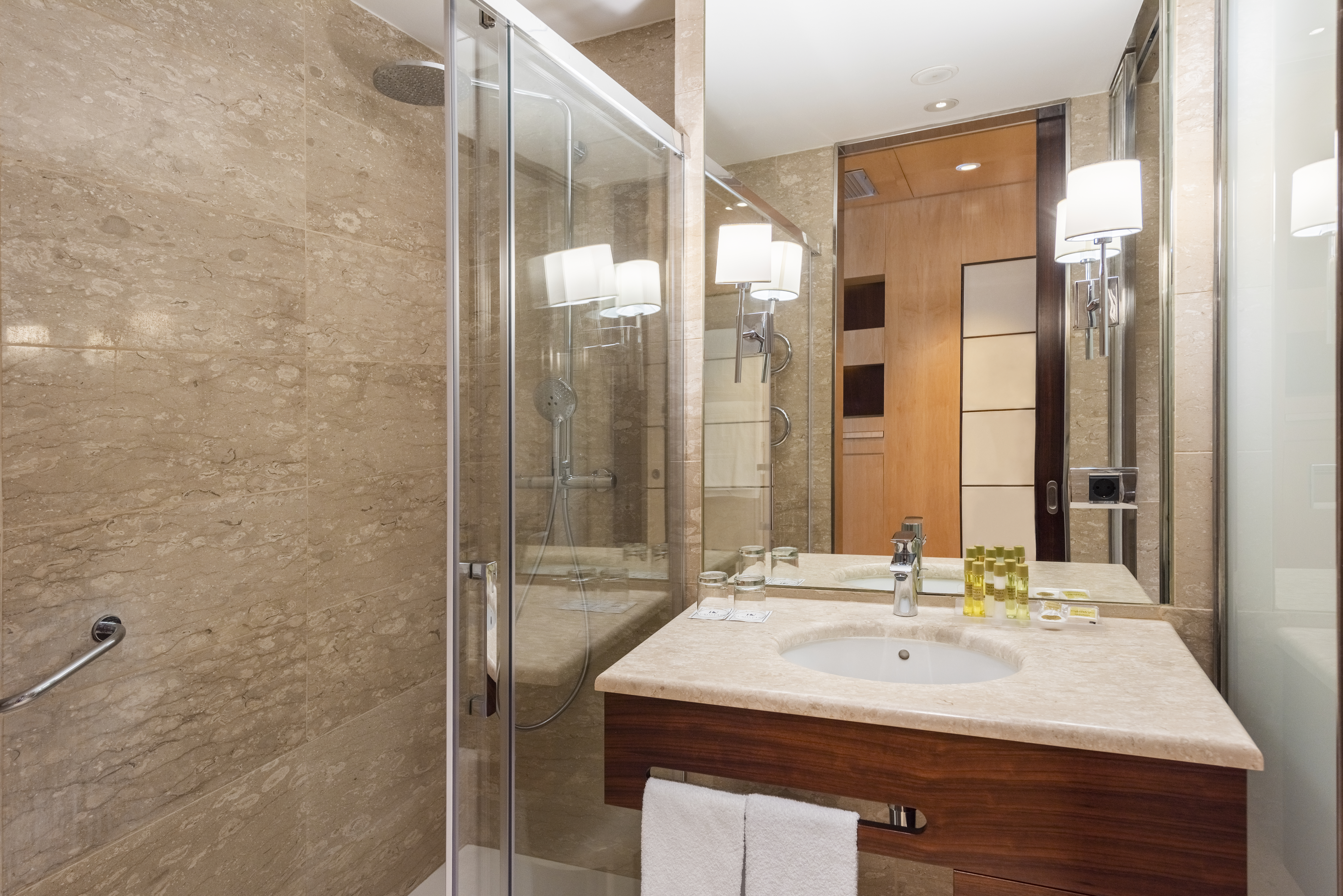 Double Single Superior