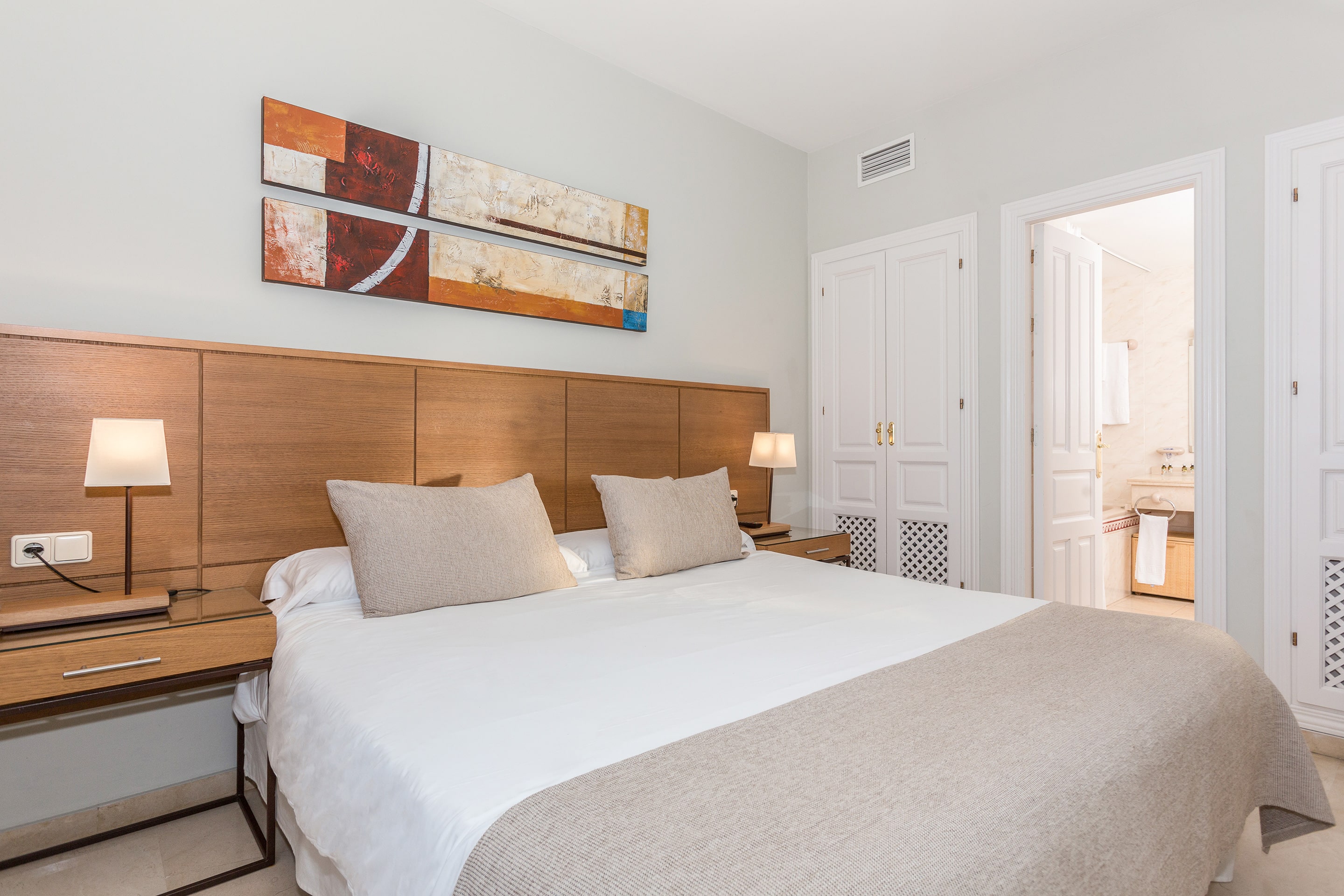 Apartment Capacity 6 Two Bedrooms