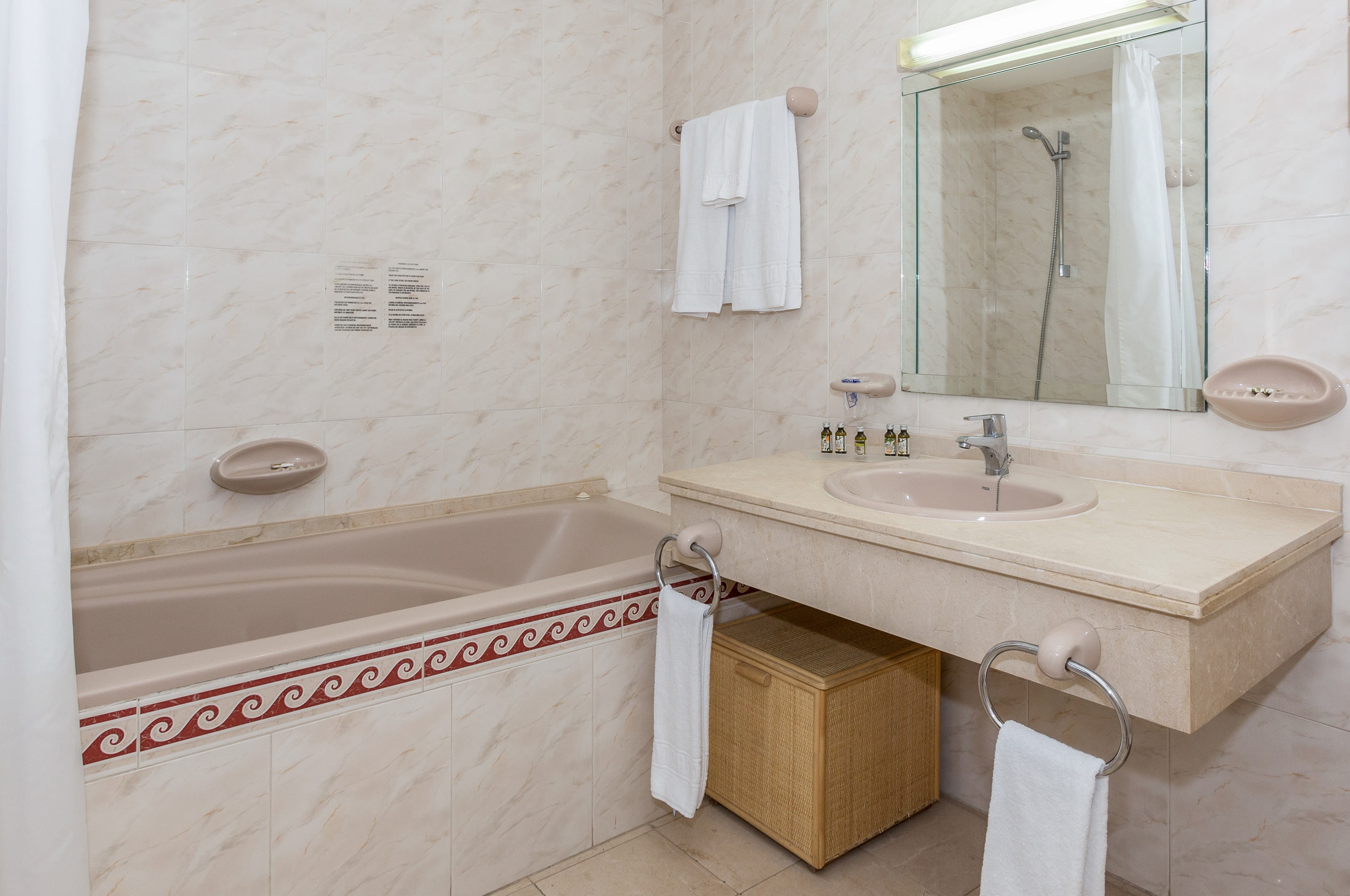 Apartment Capacity 6 Two Bedrooms