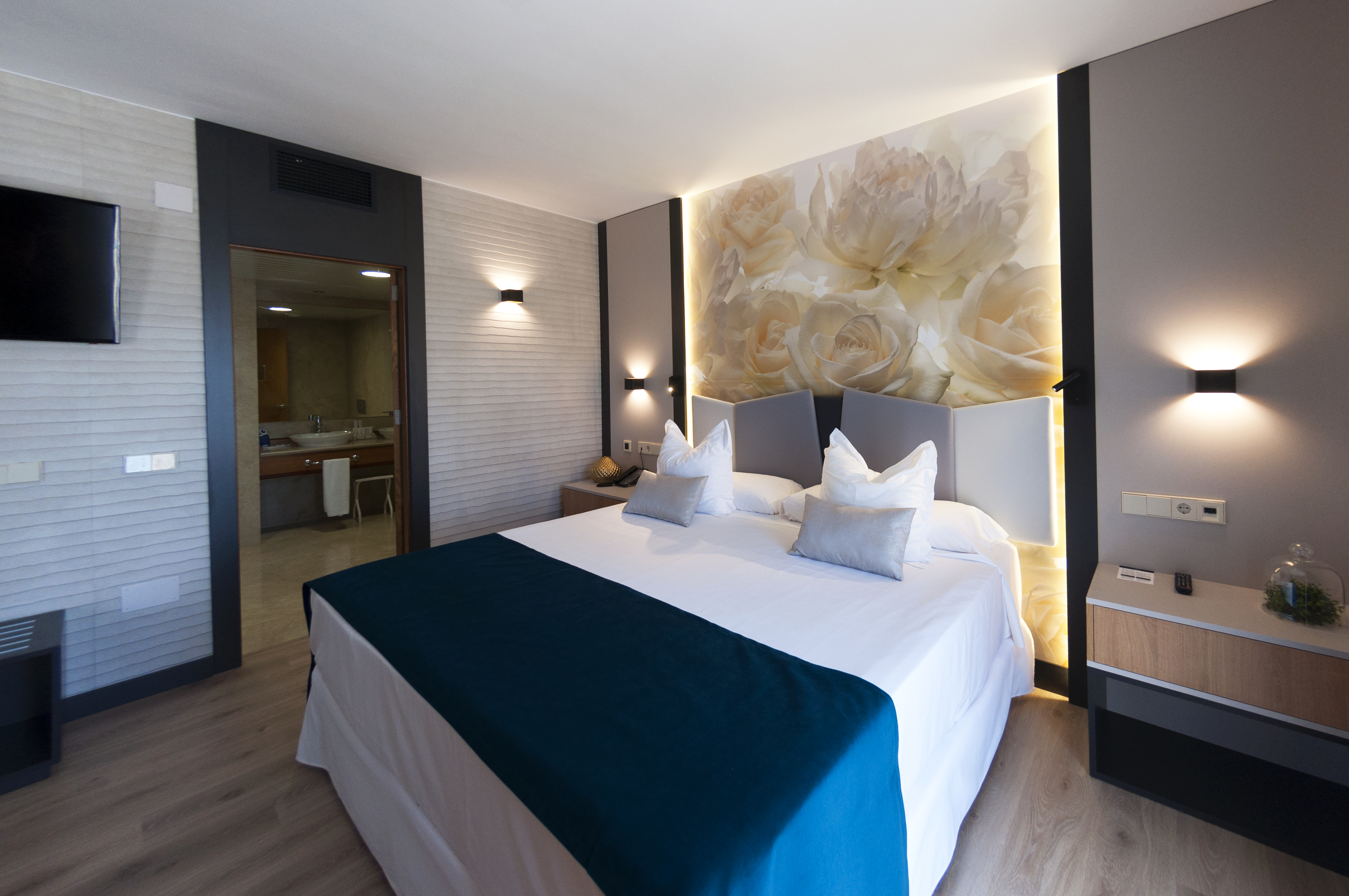 Junior Suite with Jacuzzi