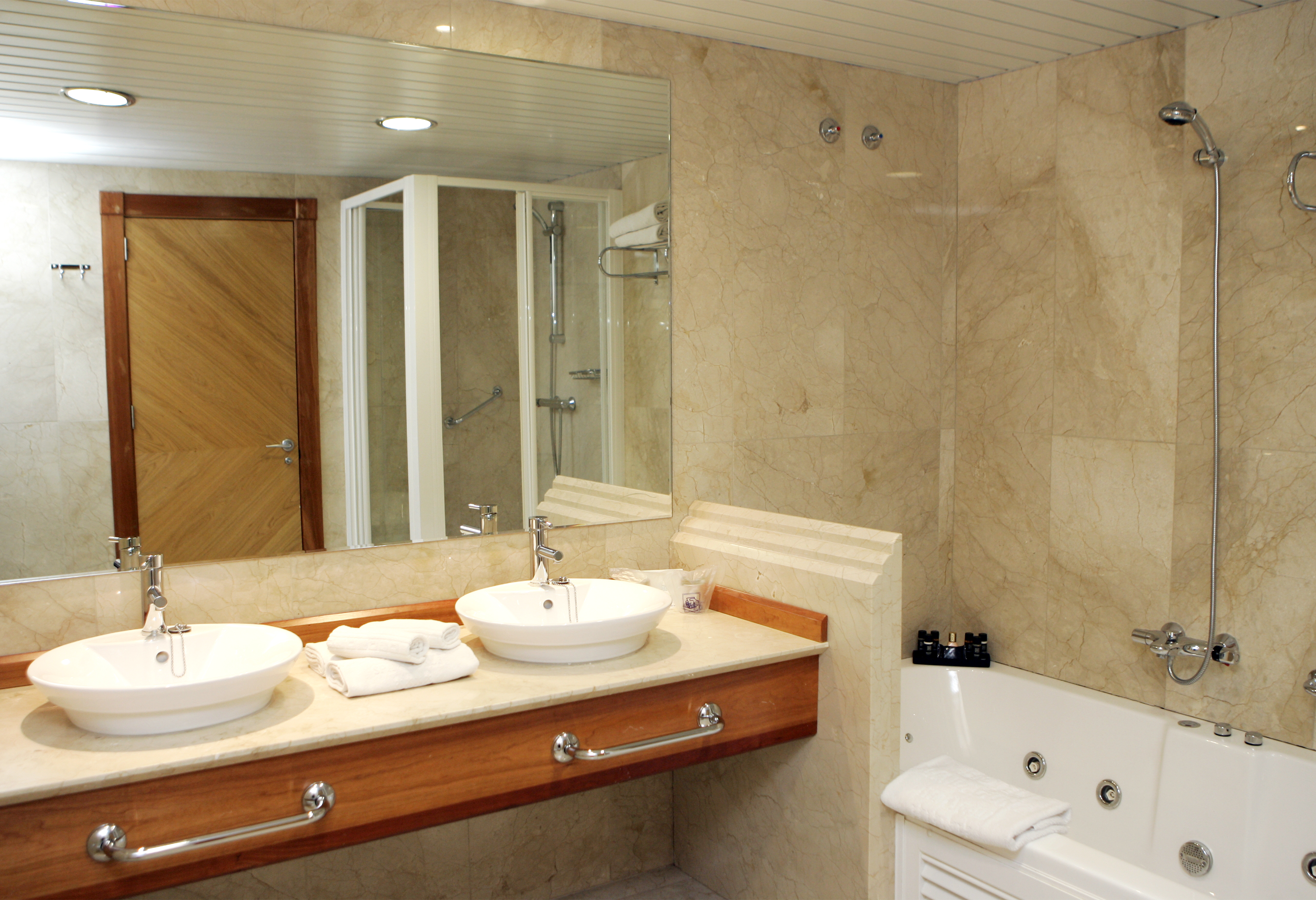 Junior Suite with Jacuzzi