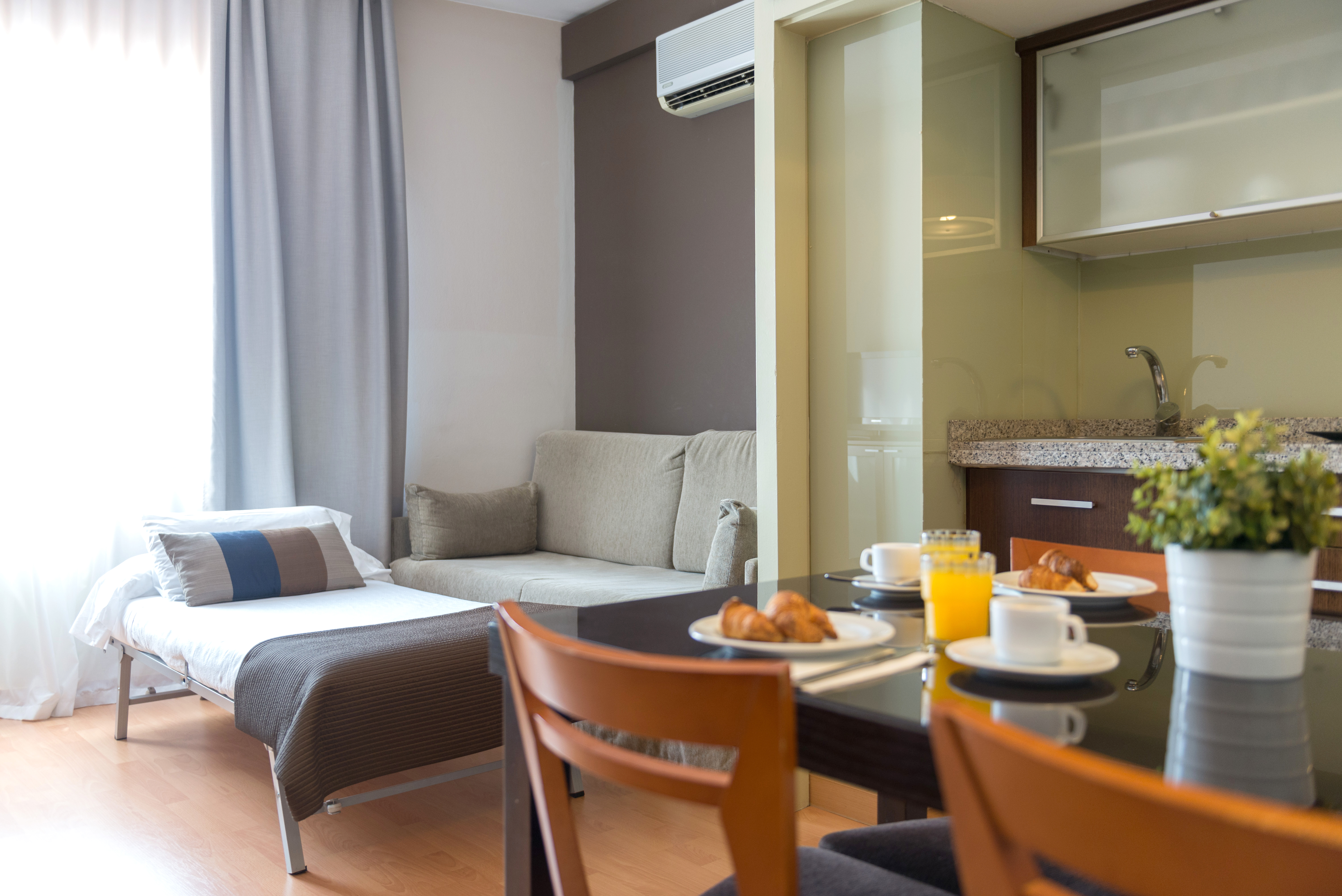 Apartment Capacity 3