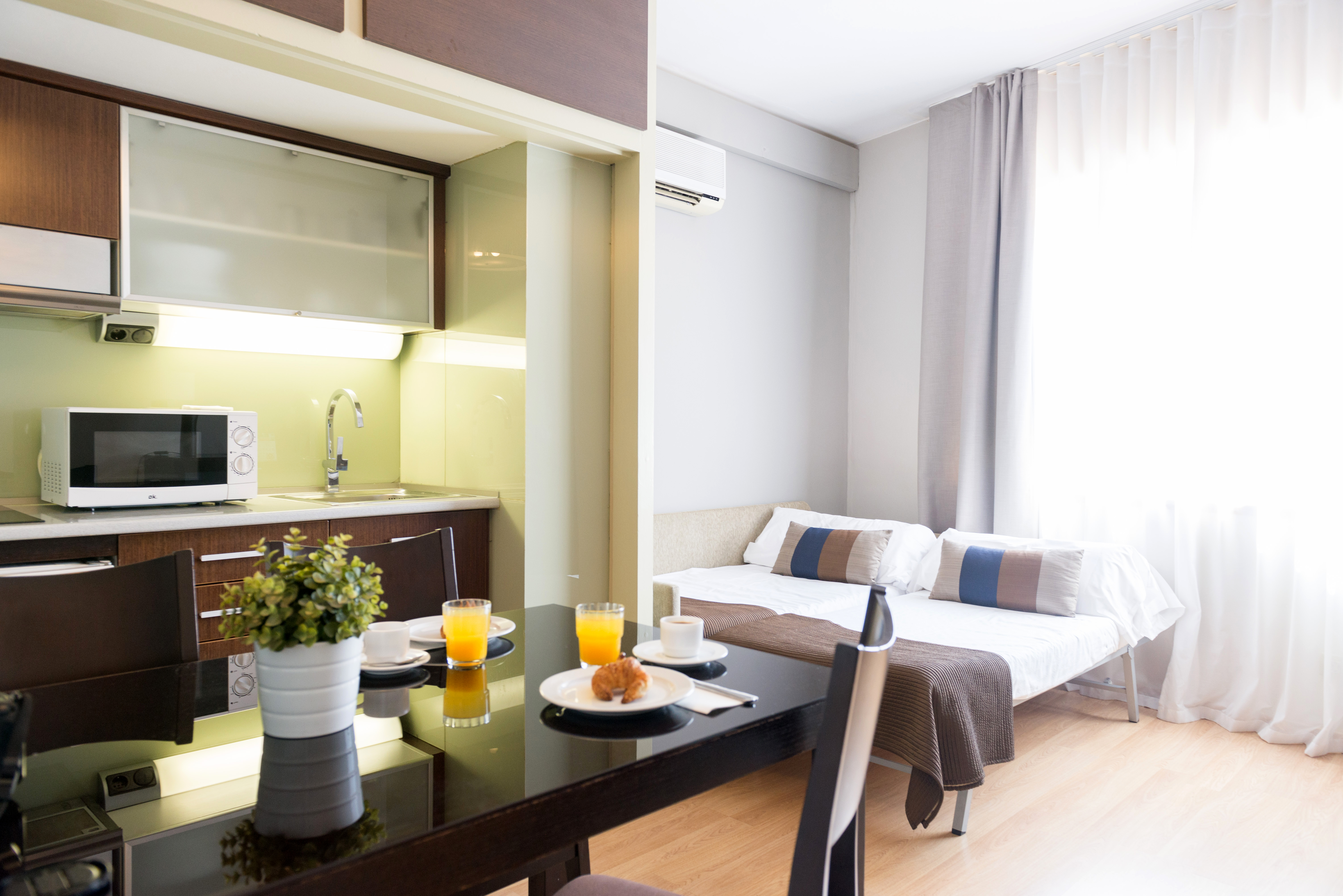 Apartment Capacity 4