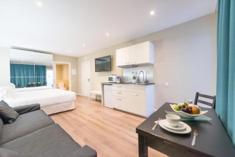 Apartment Capacity 6