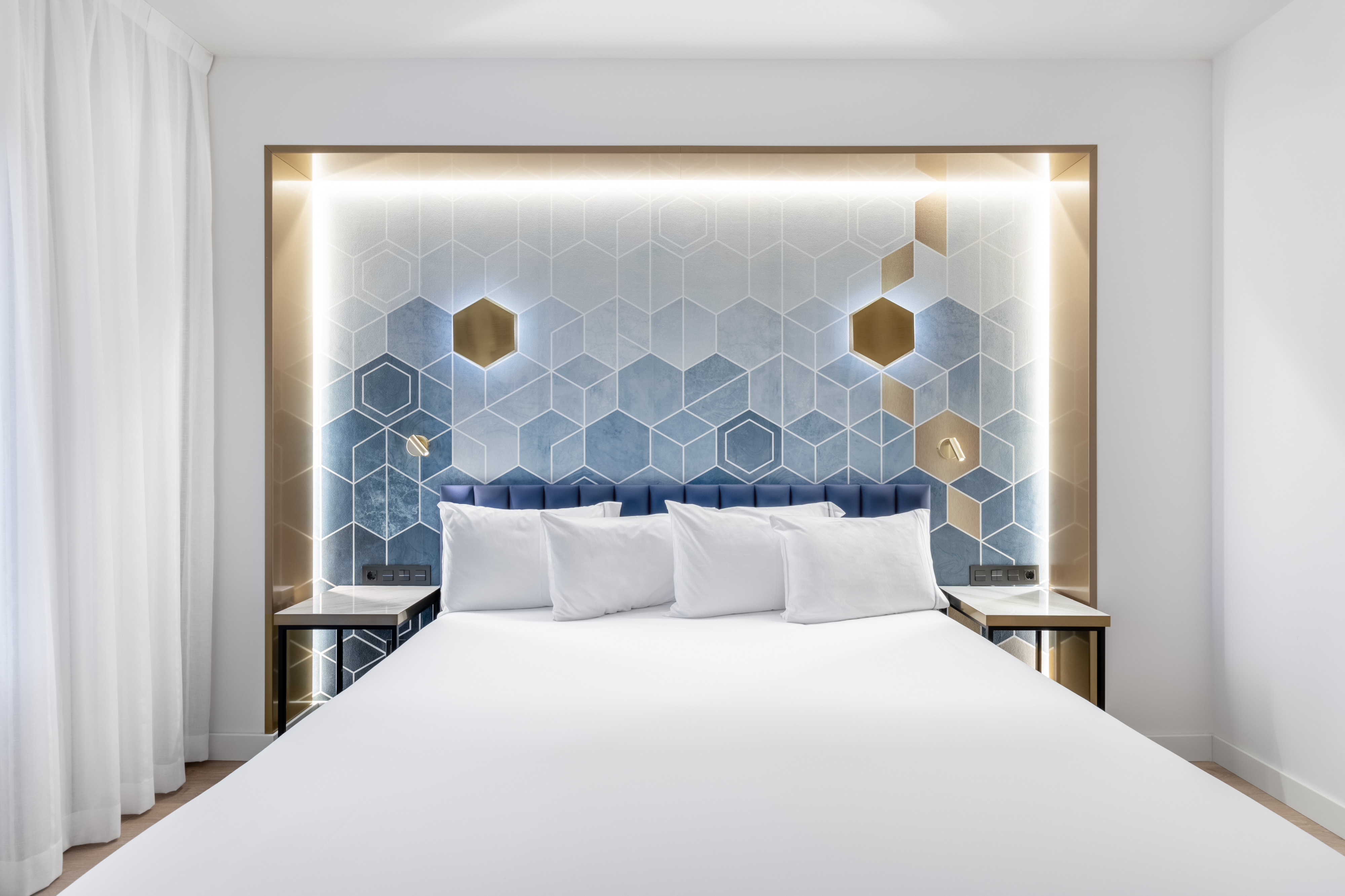 Double or Twin Standard