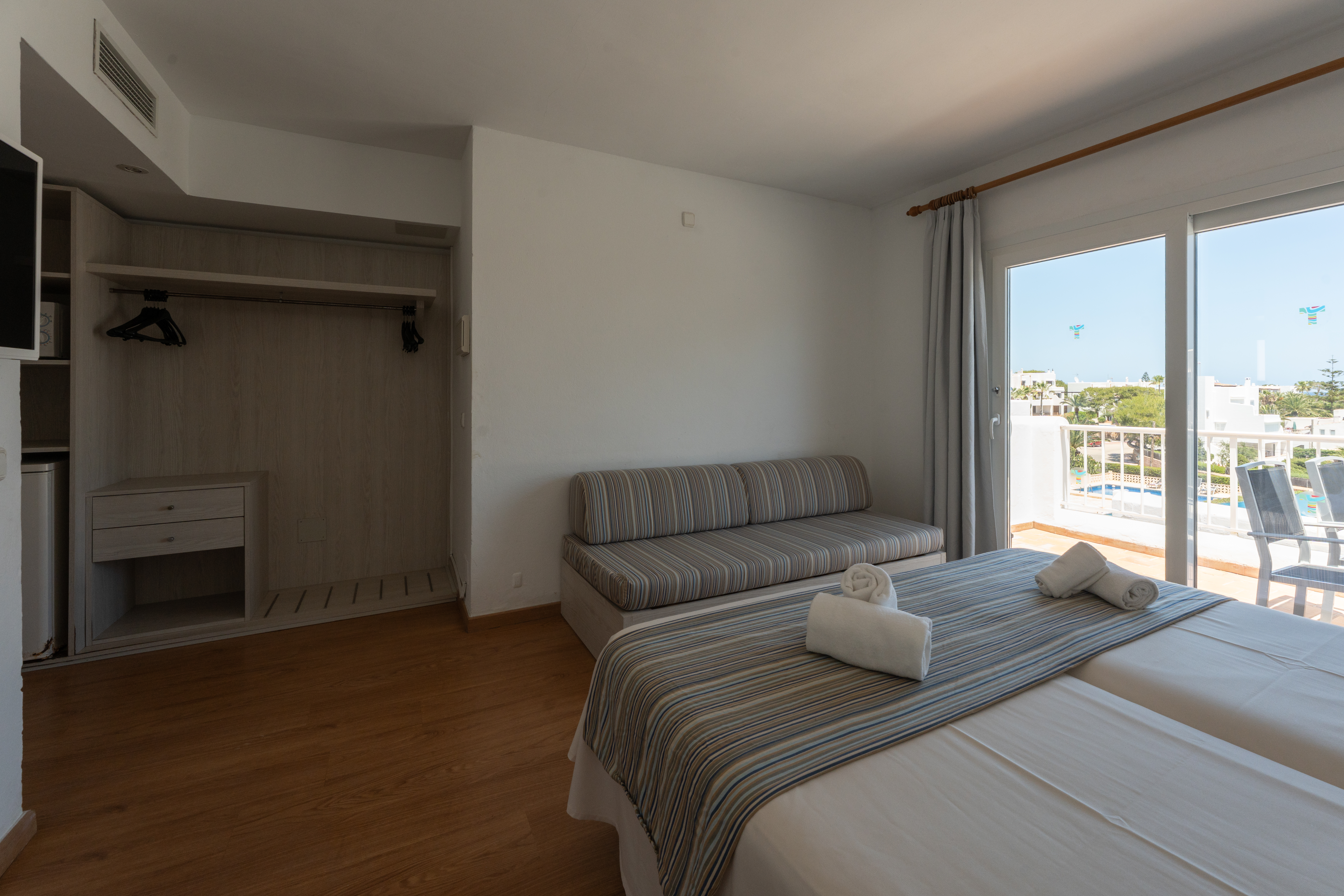 Apartment Capacity 1