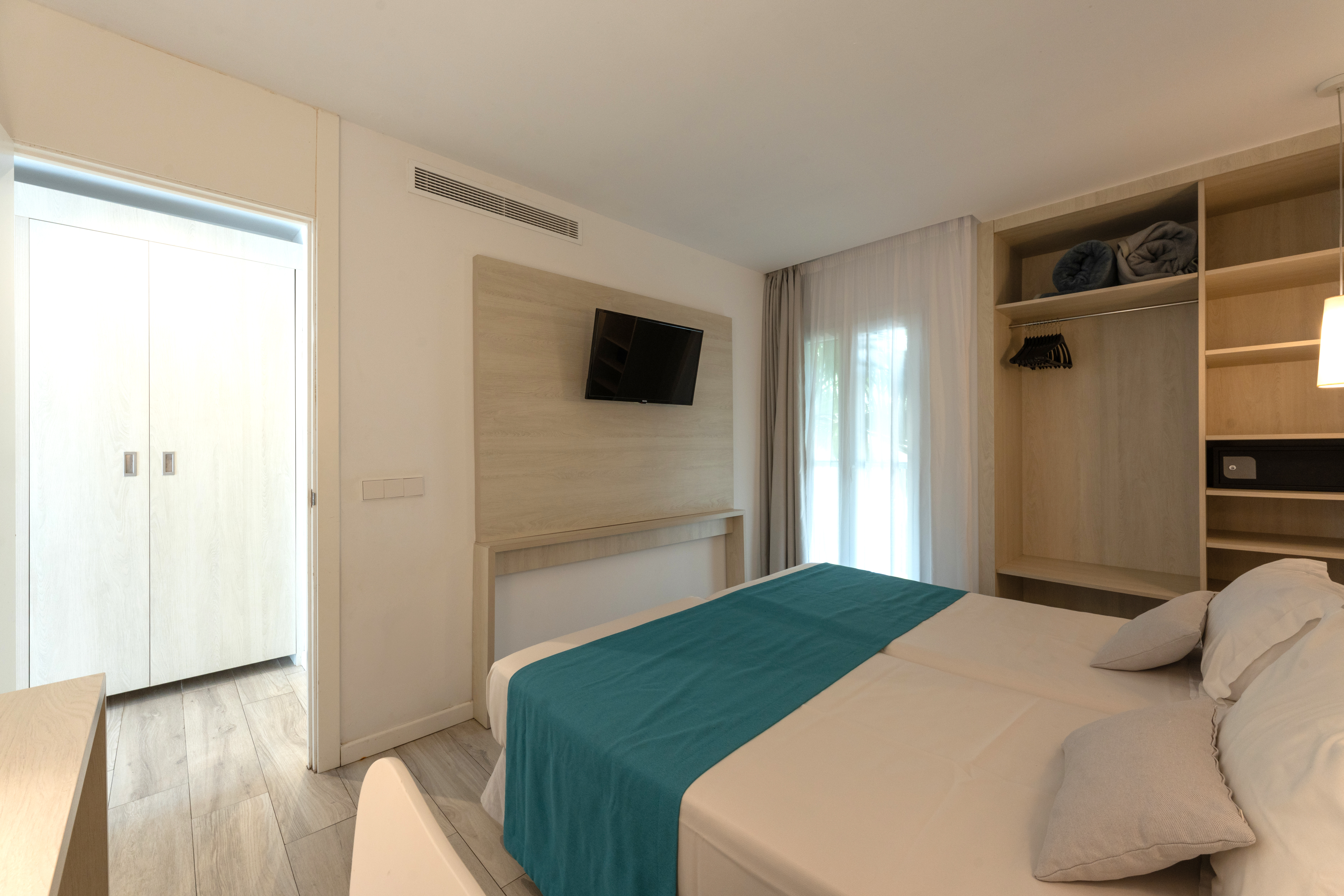 Apartment Capacity 3