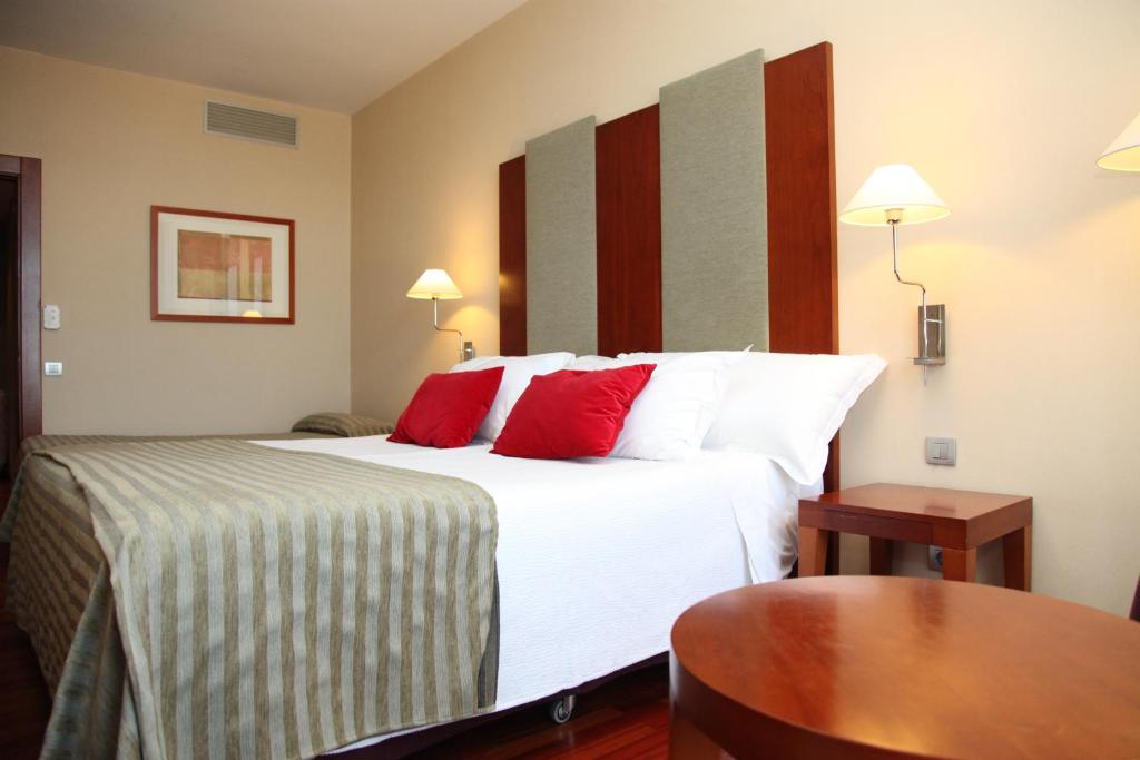 Double or Twin Standard