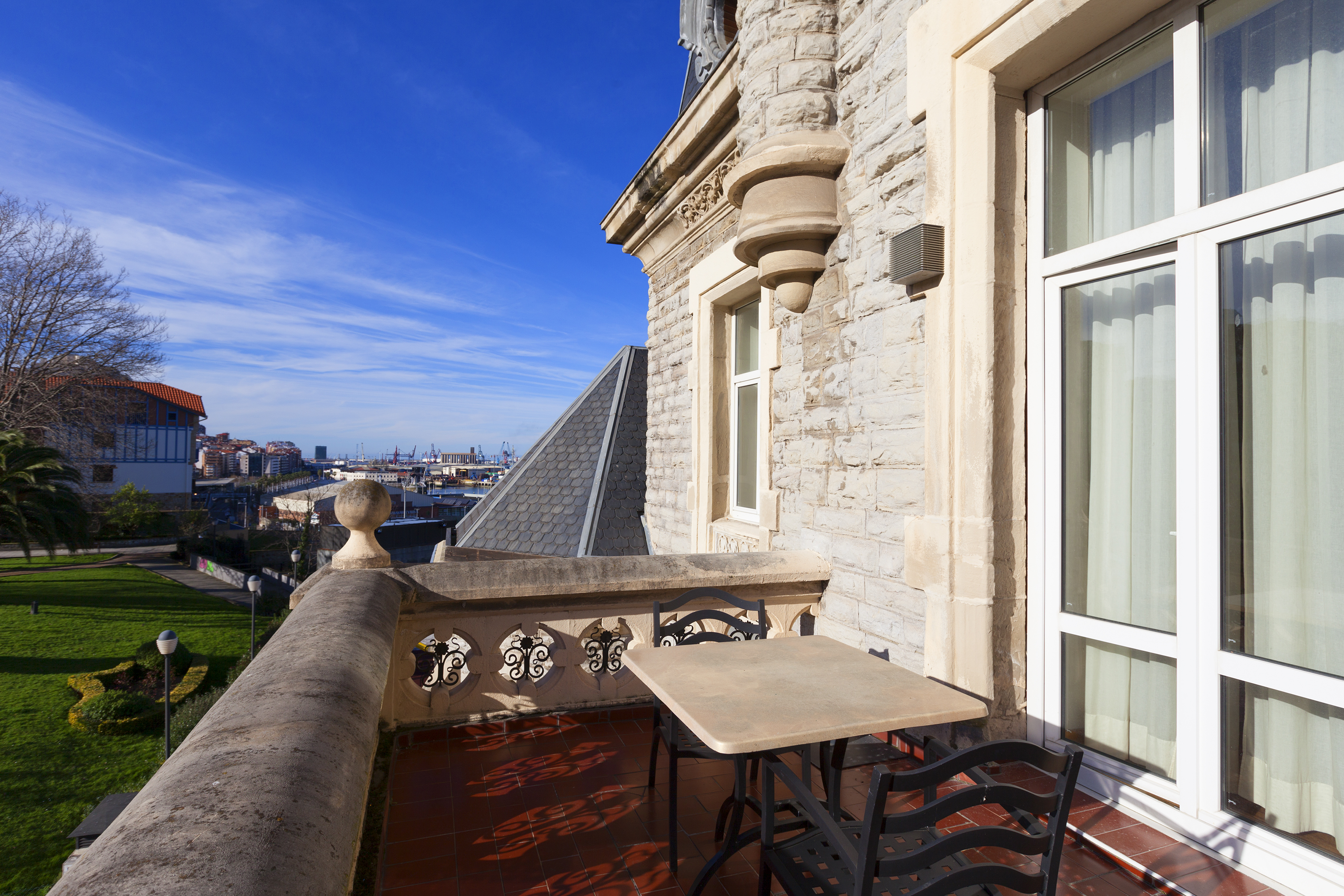 Double Single Superior