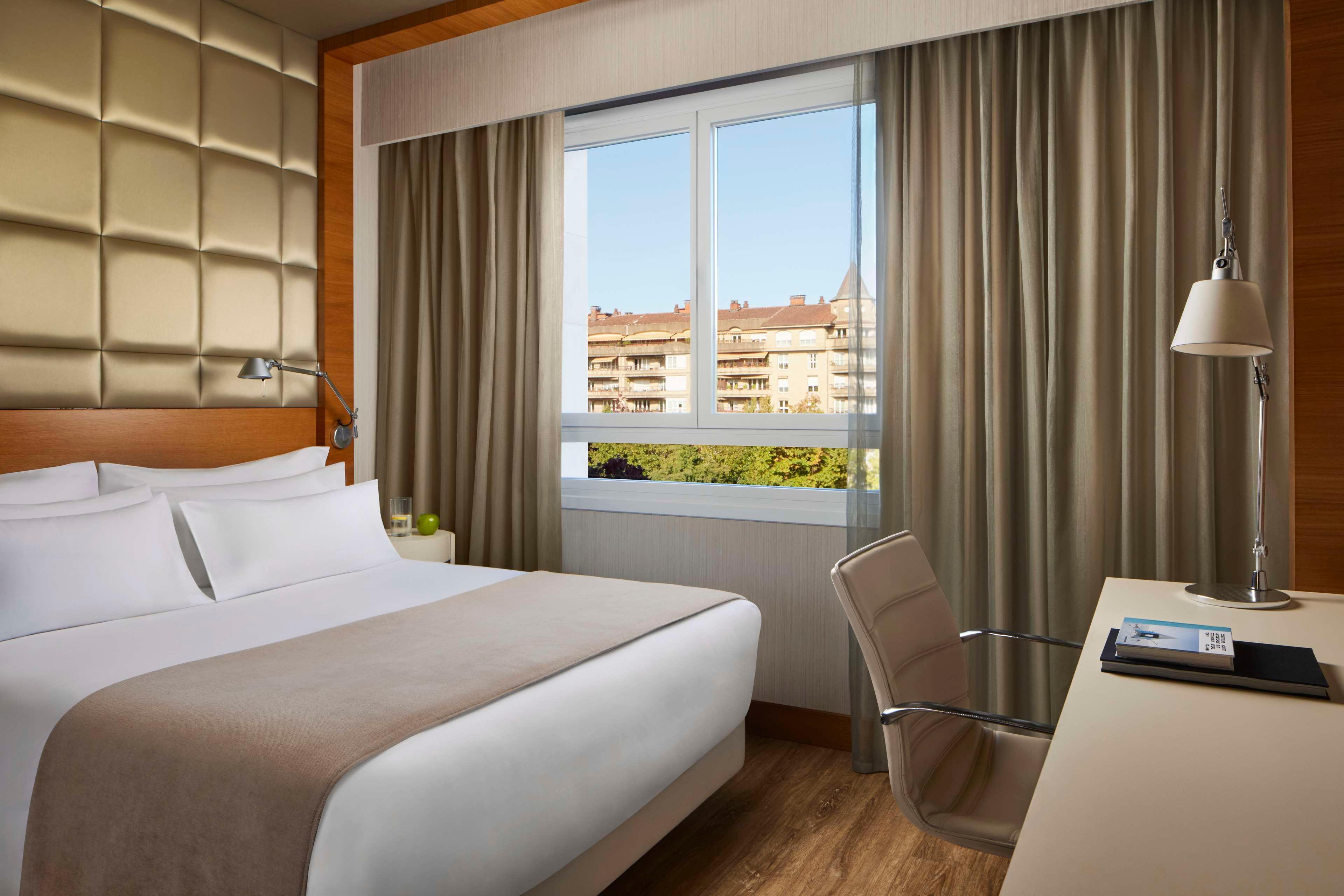 Family Room Capacity 2