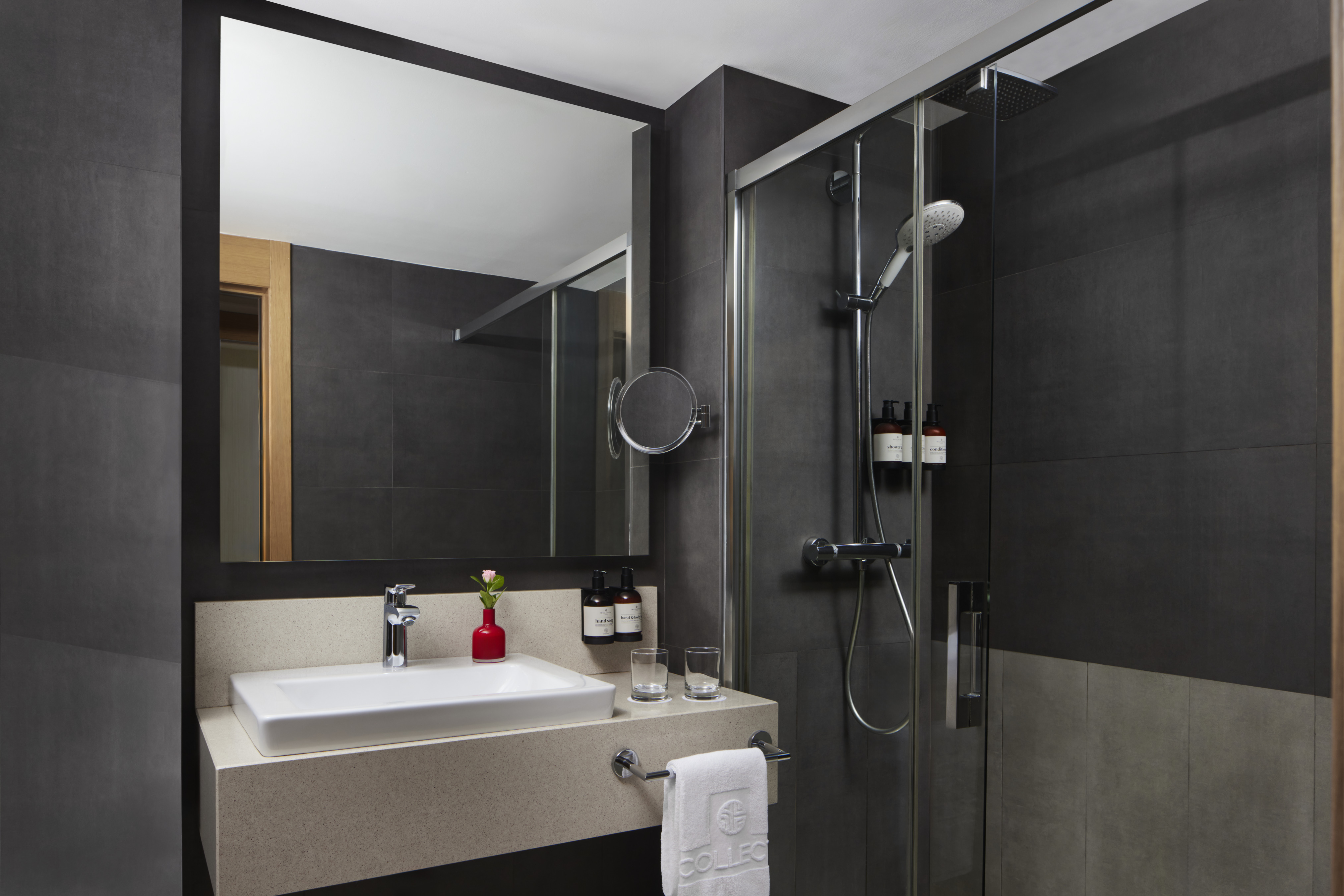 Family Room Capacity 3