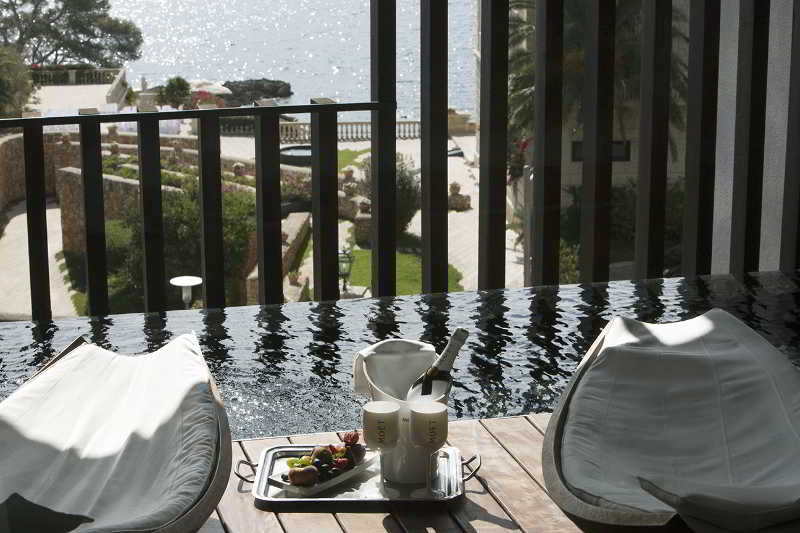 Double or Twin Pool View