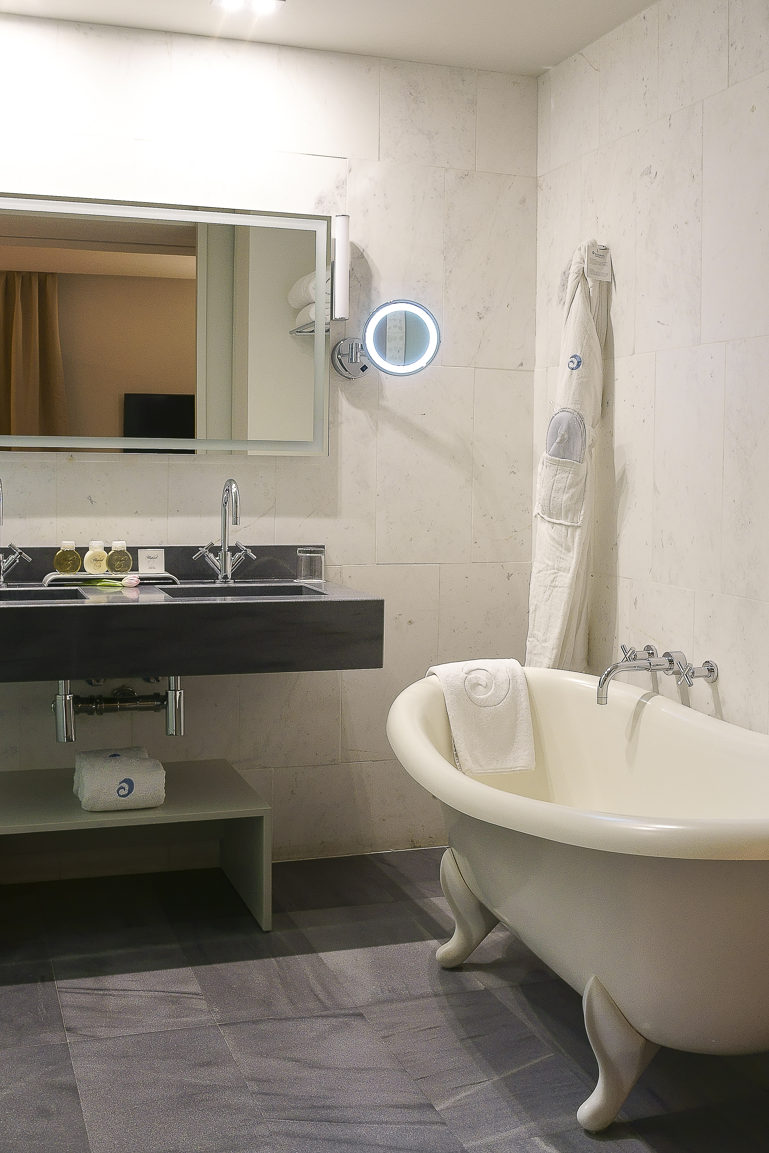 Double or Twin Standard