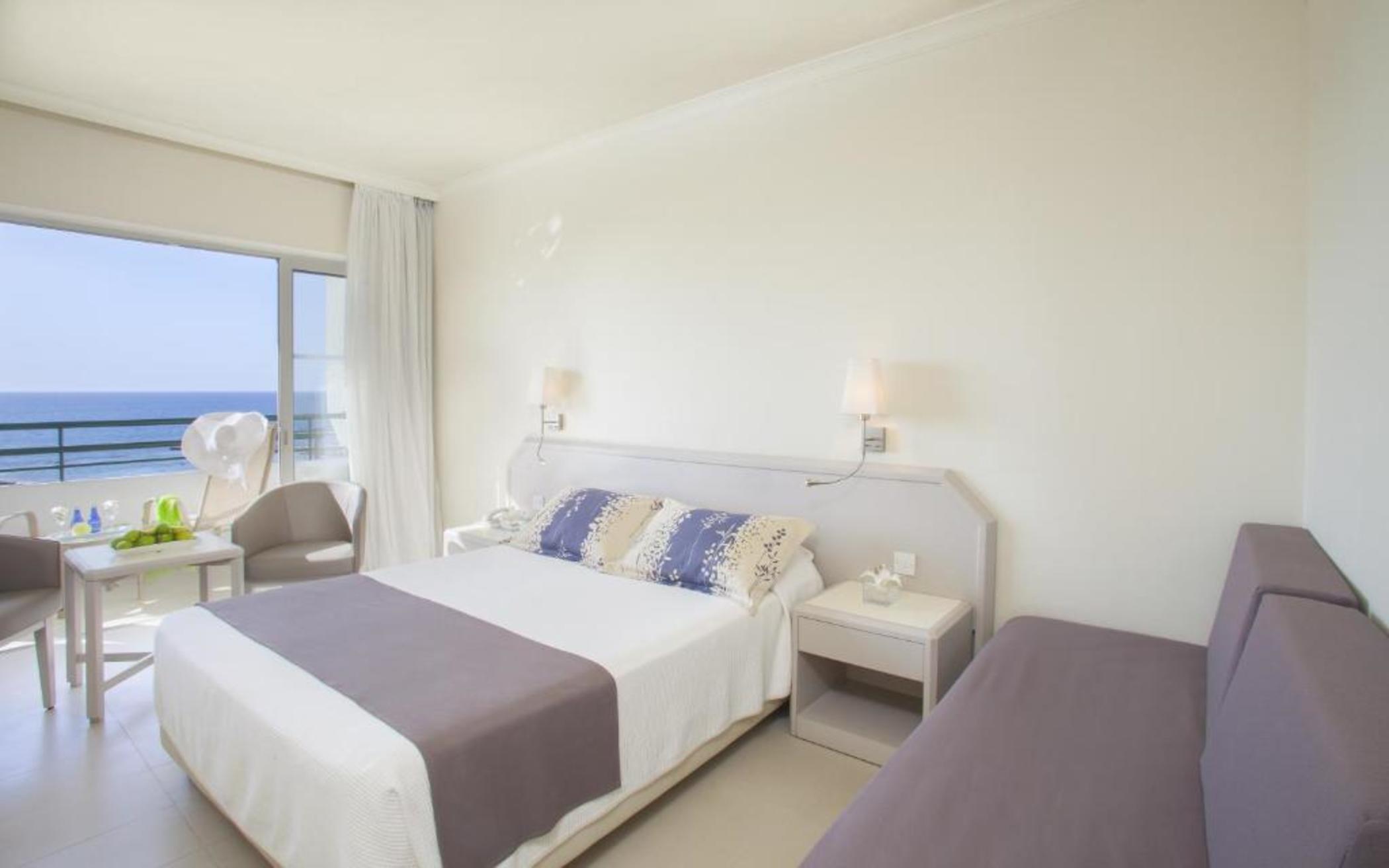 Double or Twin Sea View