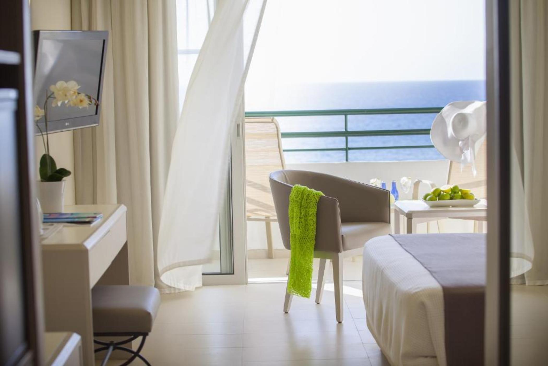 Double or Twin Sea View