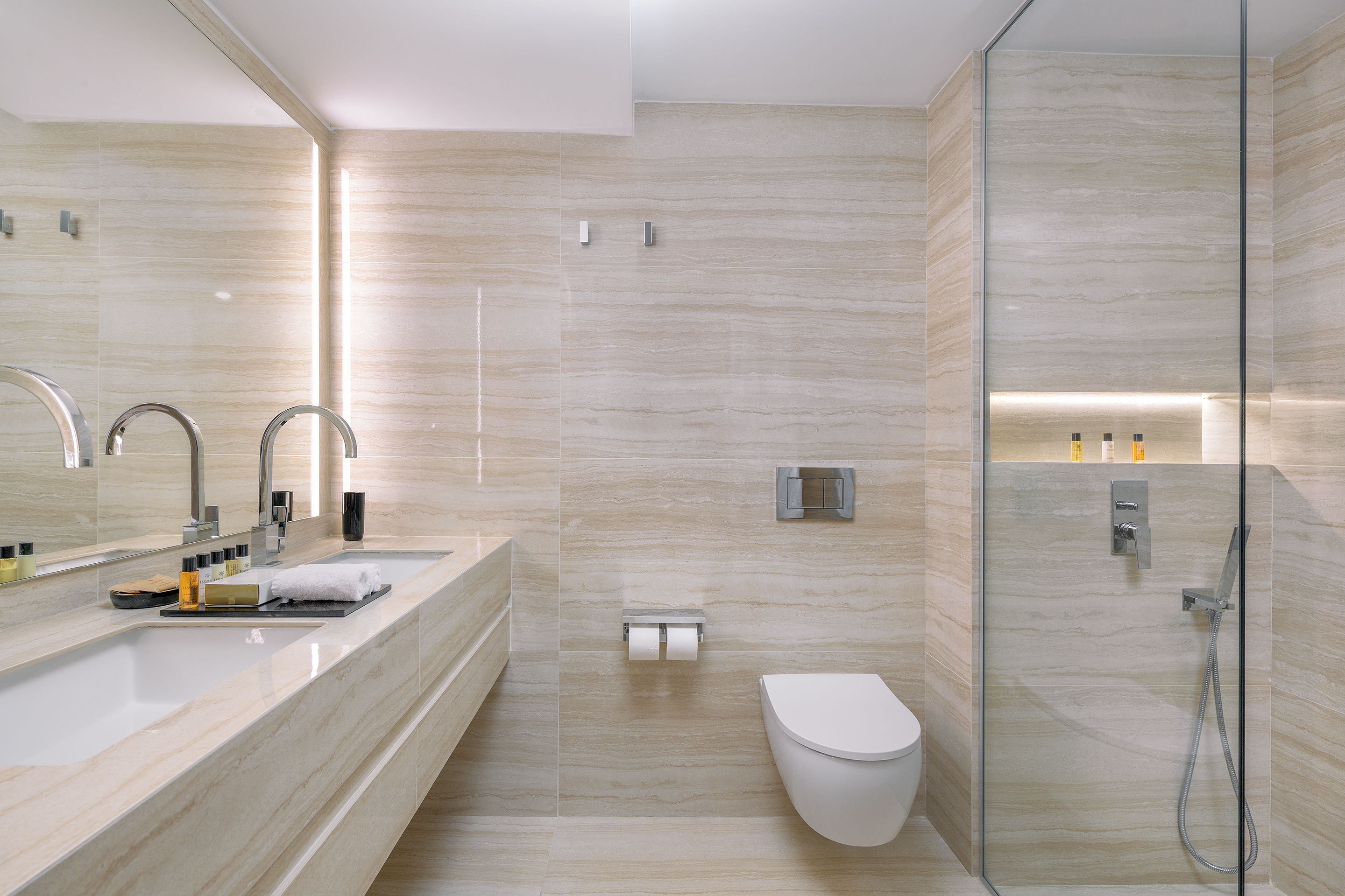 Double or Twin Deluxe Sea View