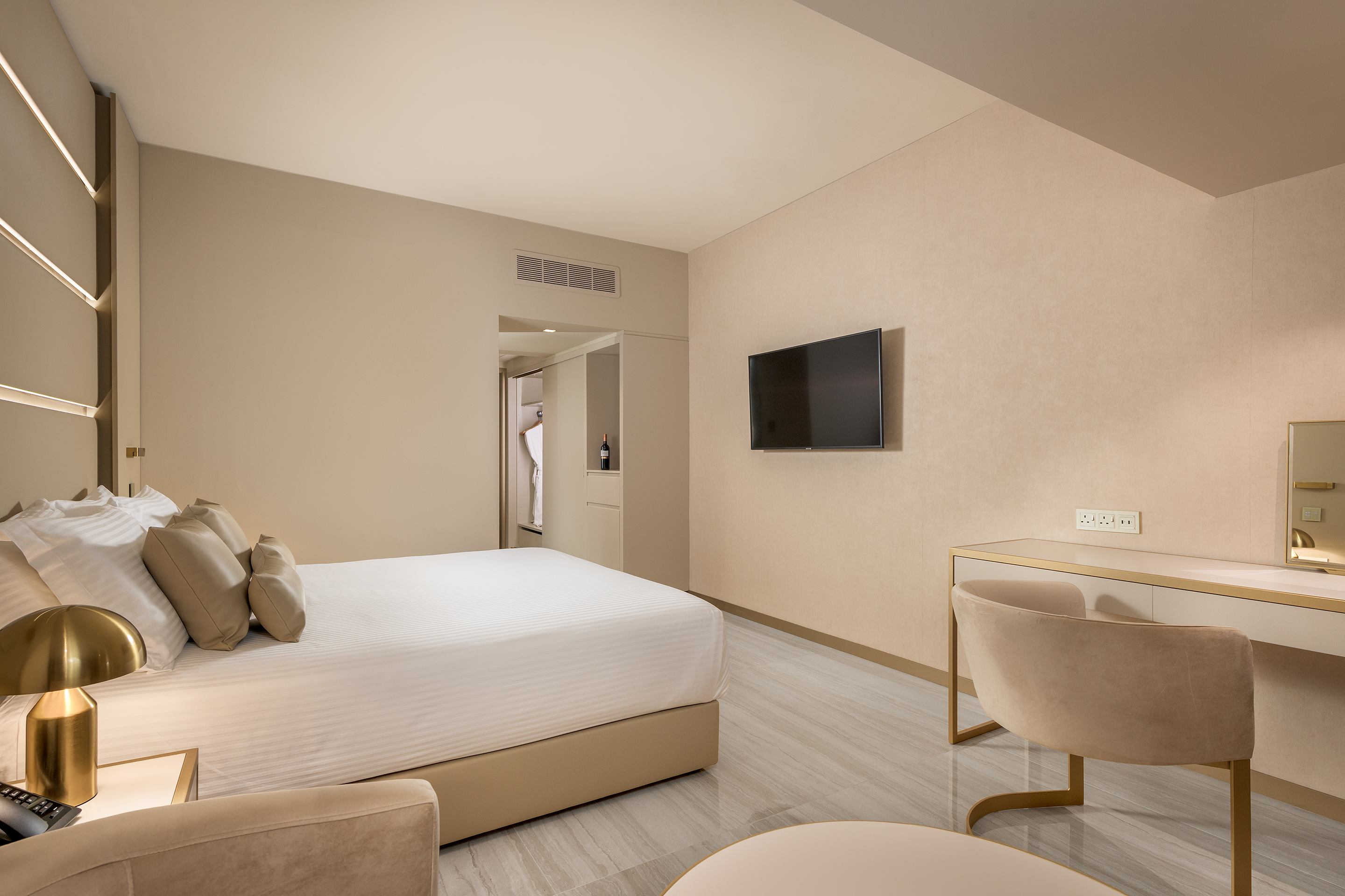 Double or Twin Deluxe Sea View