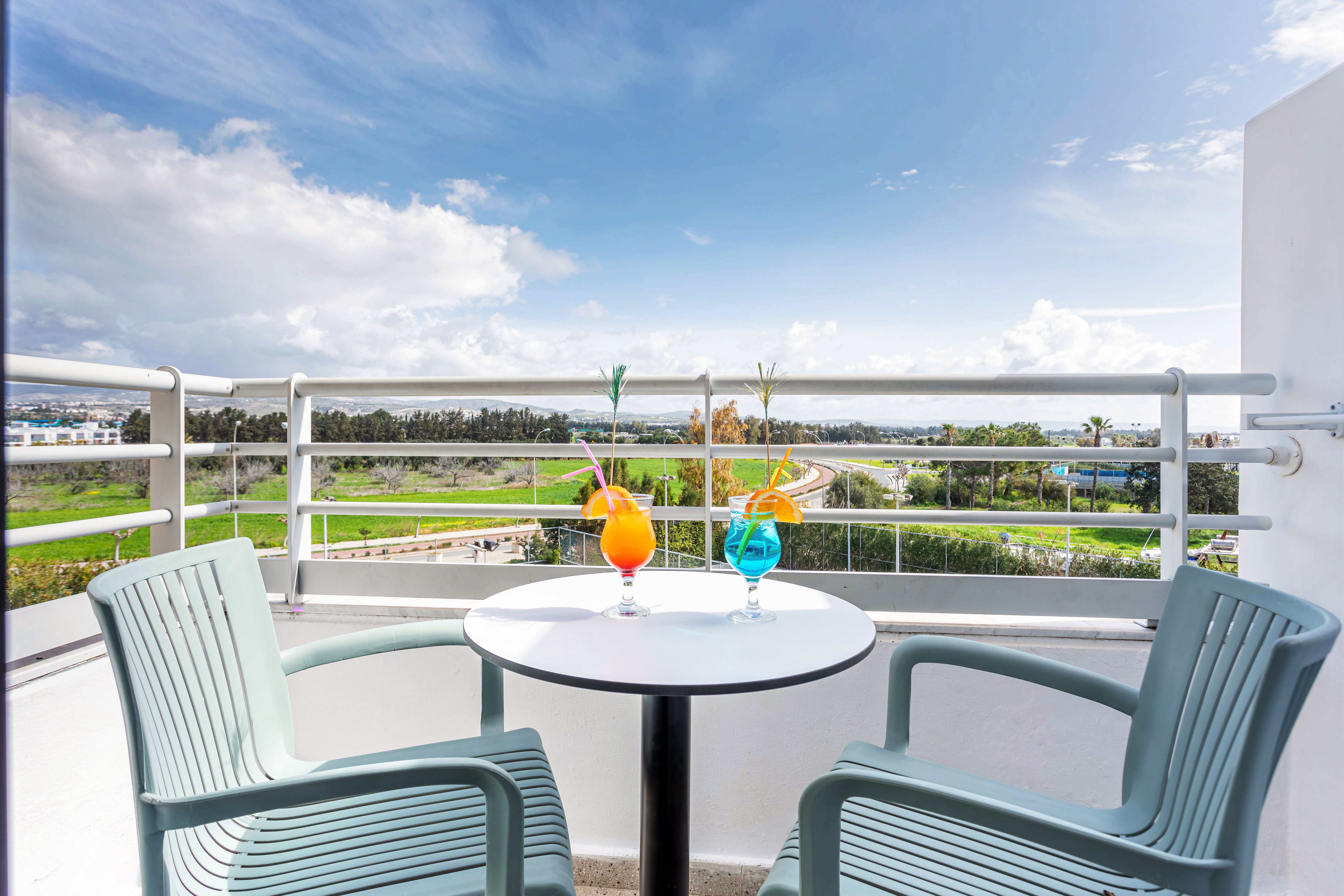 Double or Twin Capacity 4