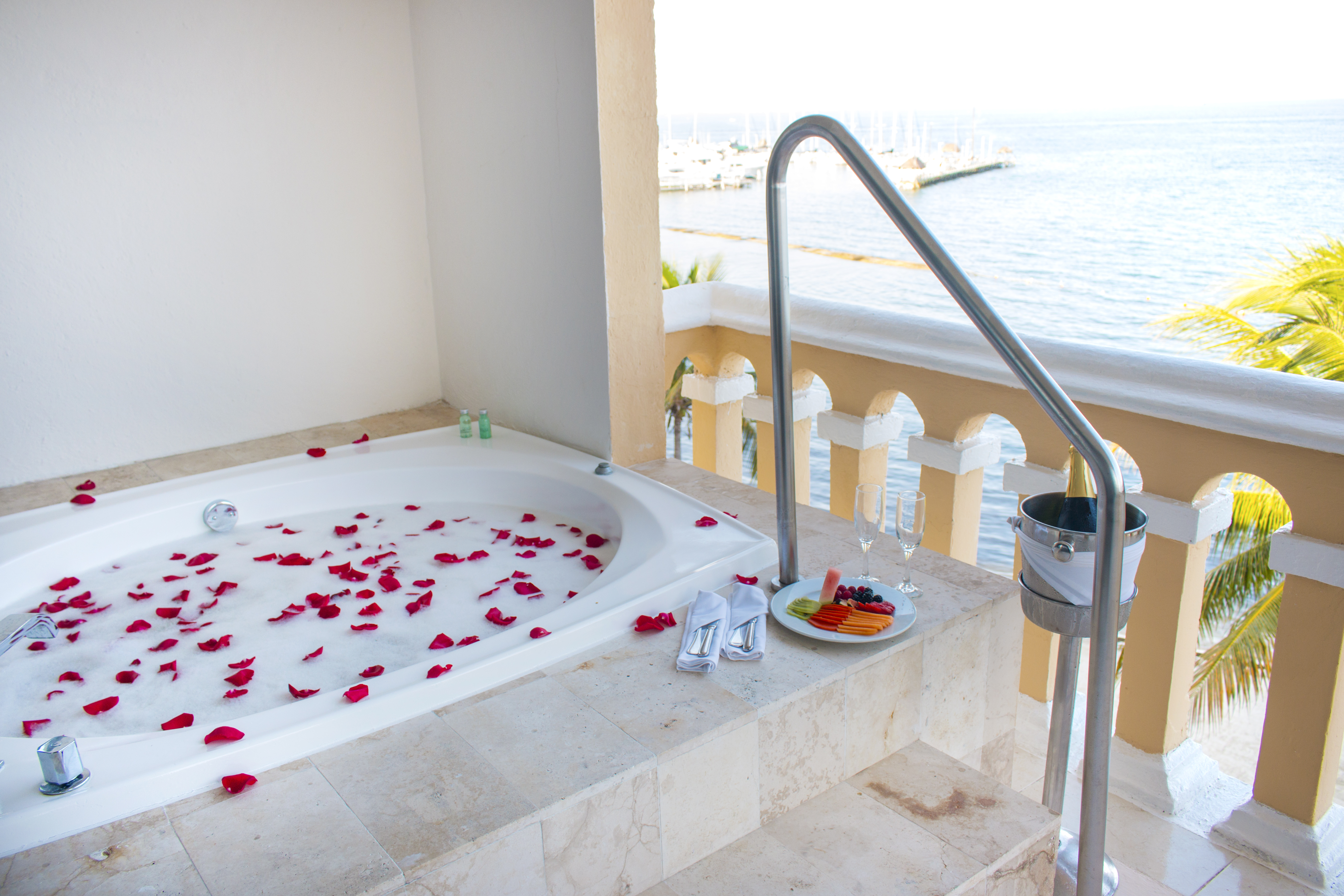 Suite with Jacuzzi