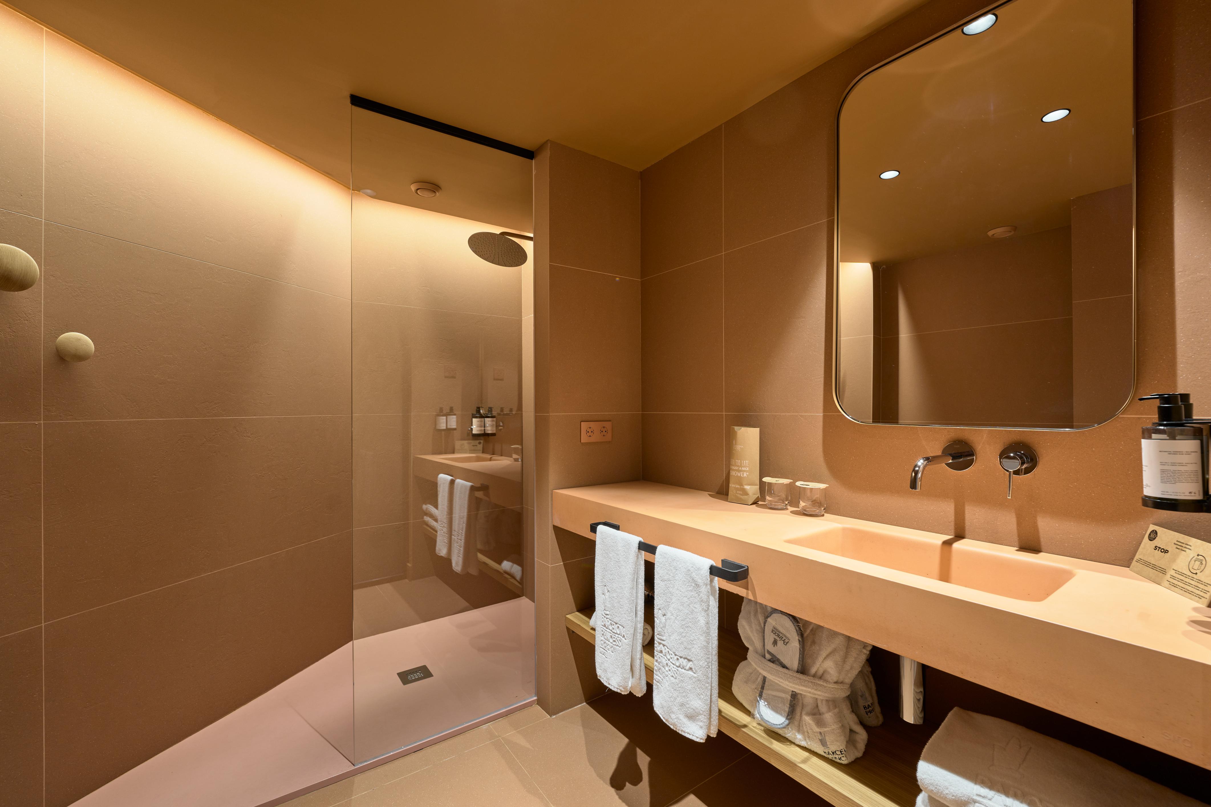 Double Single with Balcony