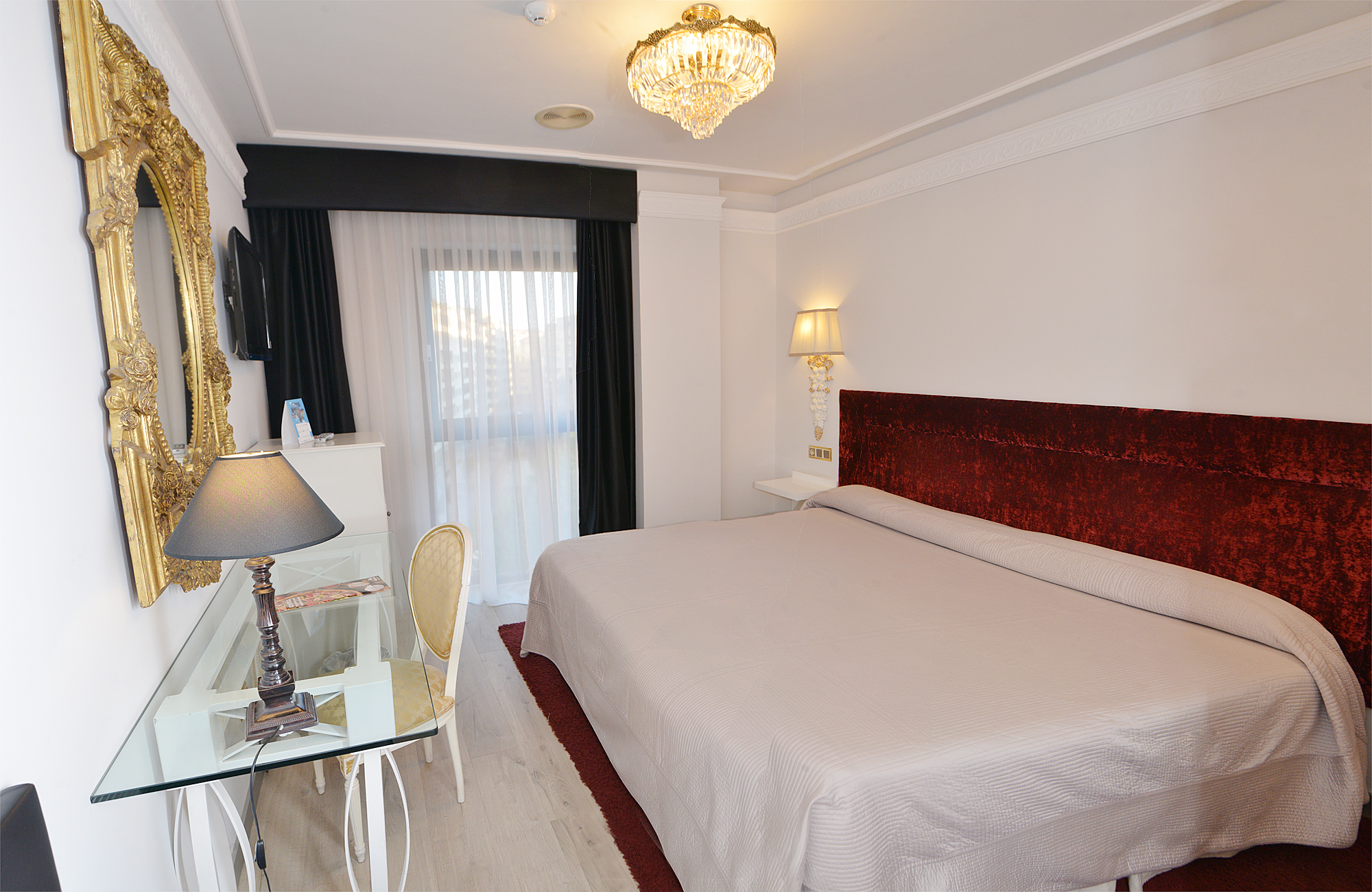 Double or Twin Standard