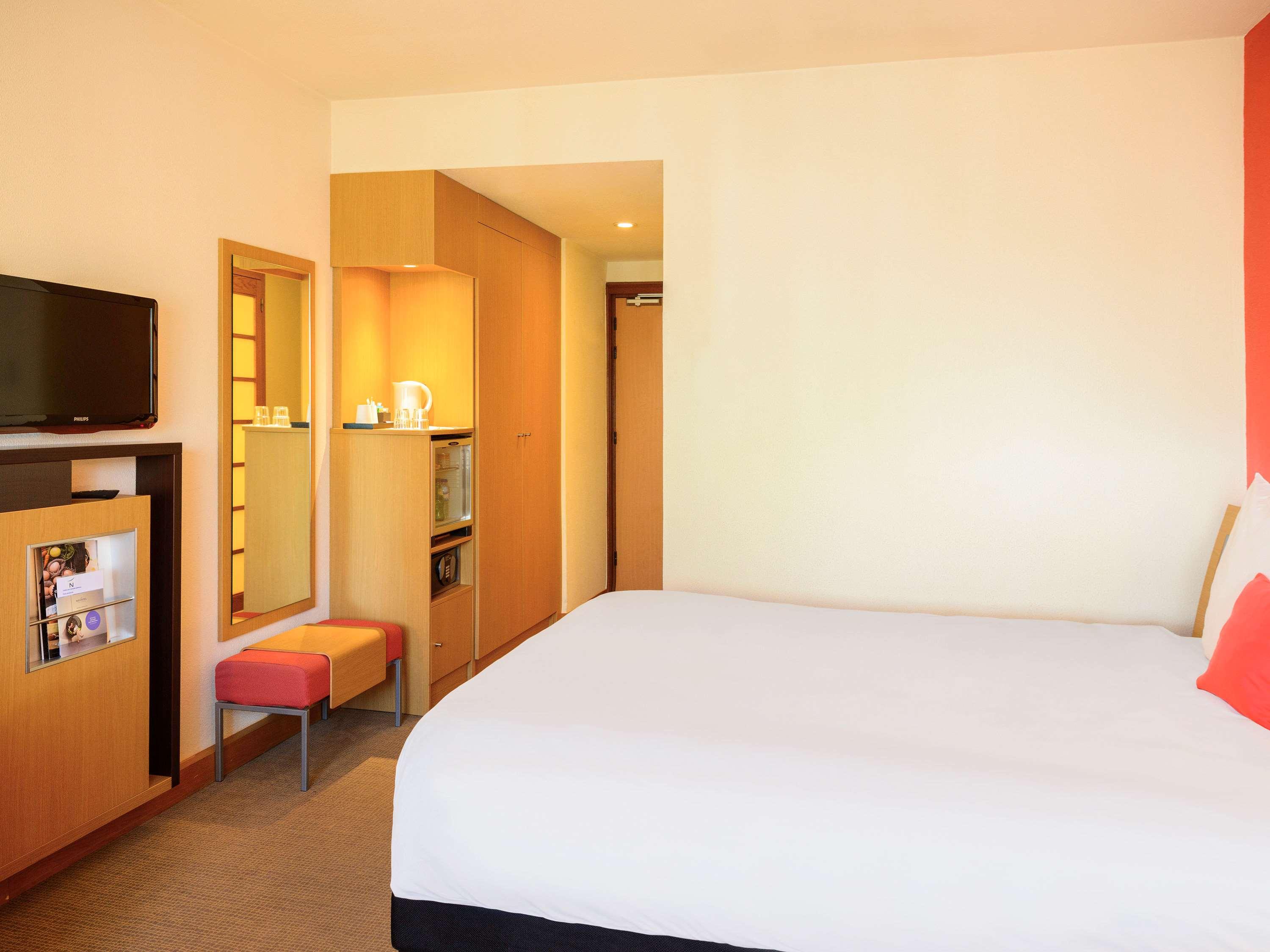 Double Superior Queen Bed