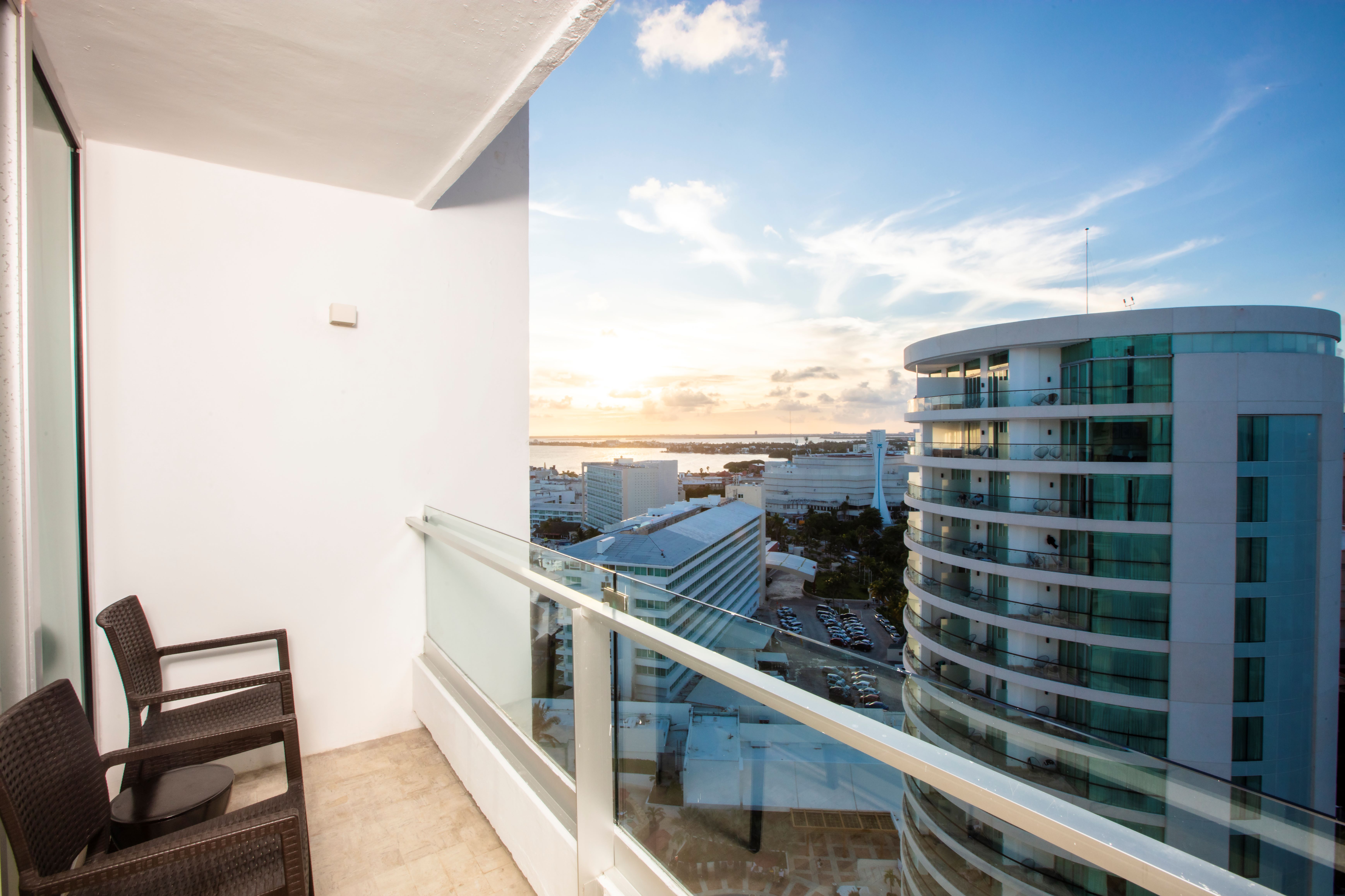 Double Deluxe King Bed