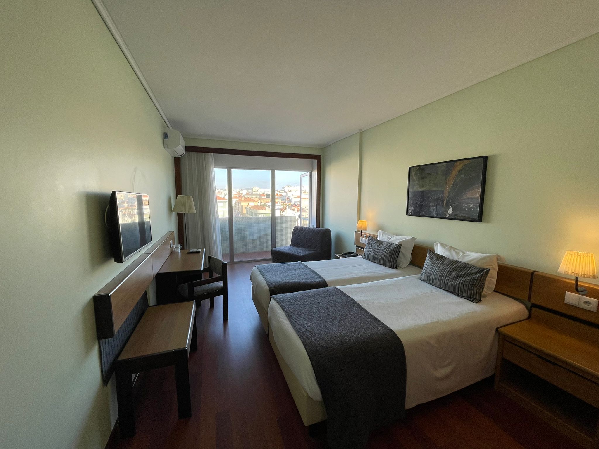 Family Room City View