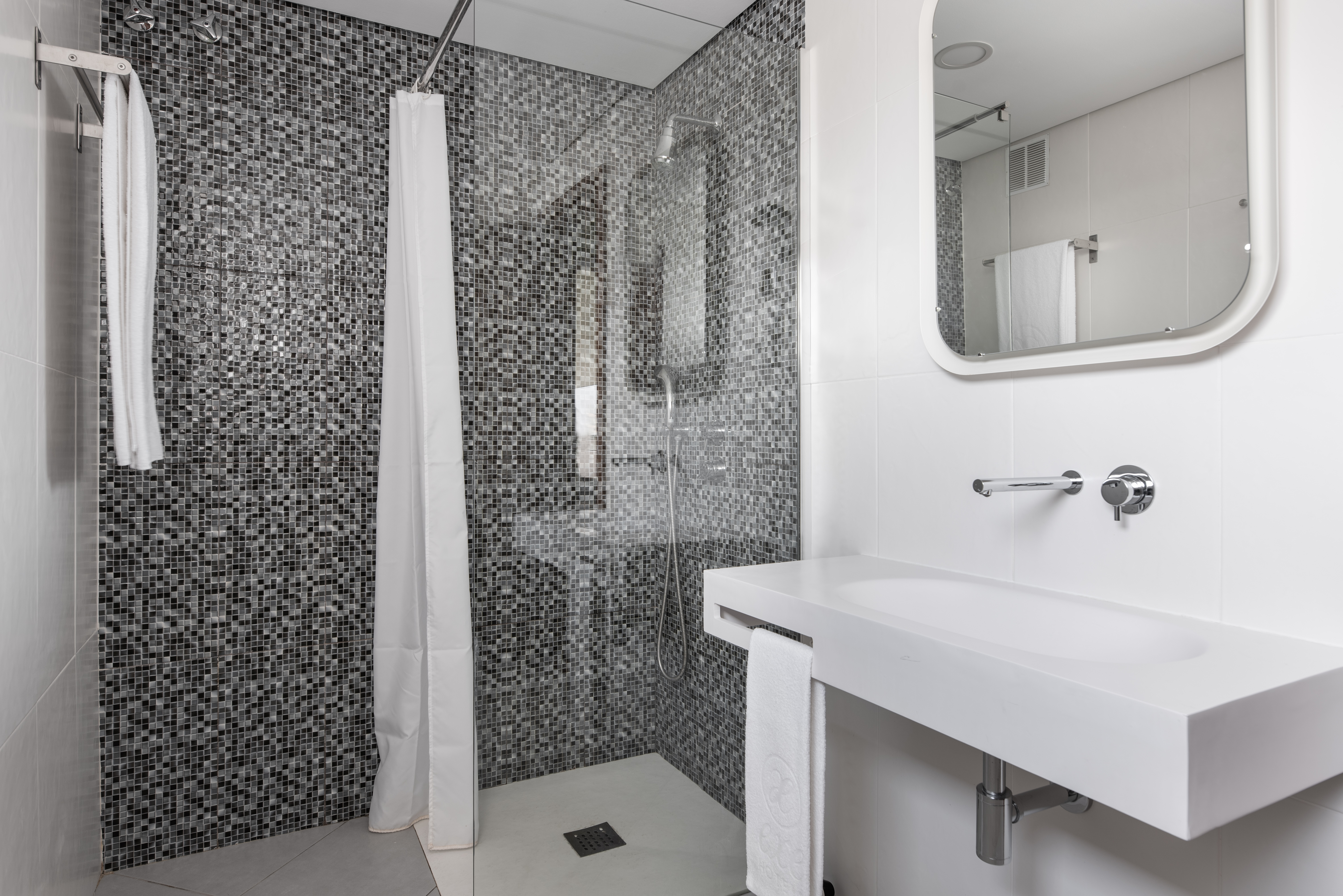 Double or Twin Deluxe Sea Front