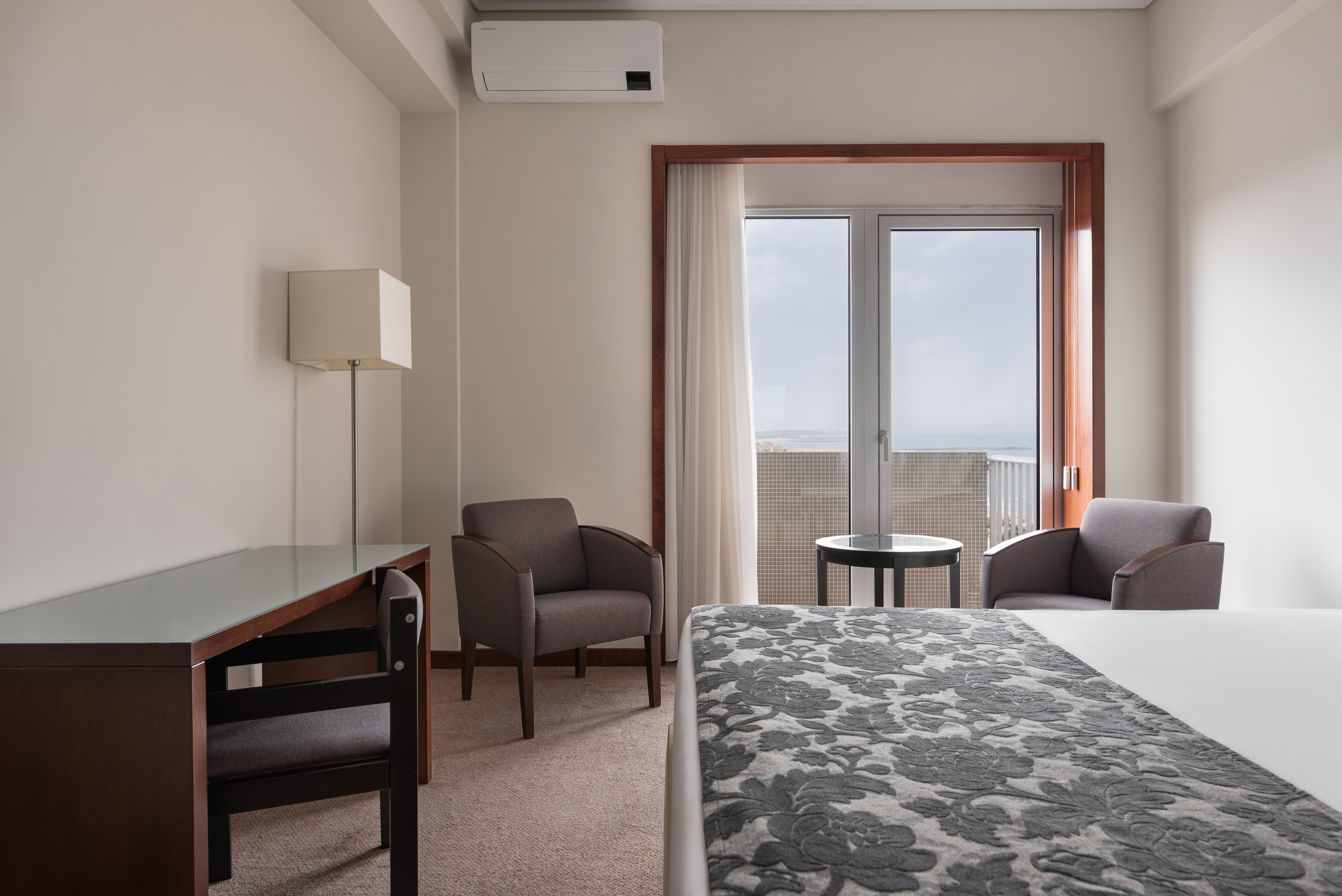 Double or Twin Deluxe Sea View