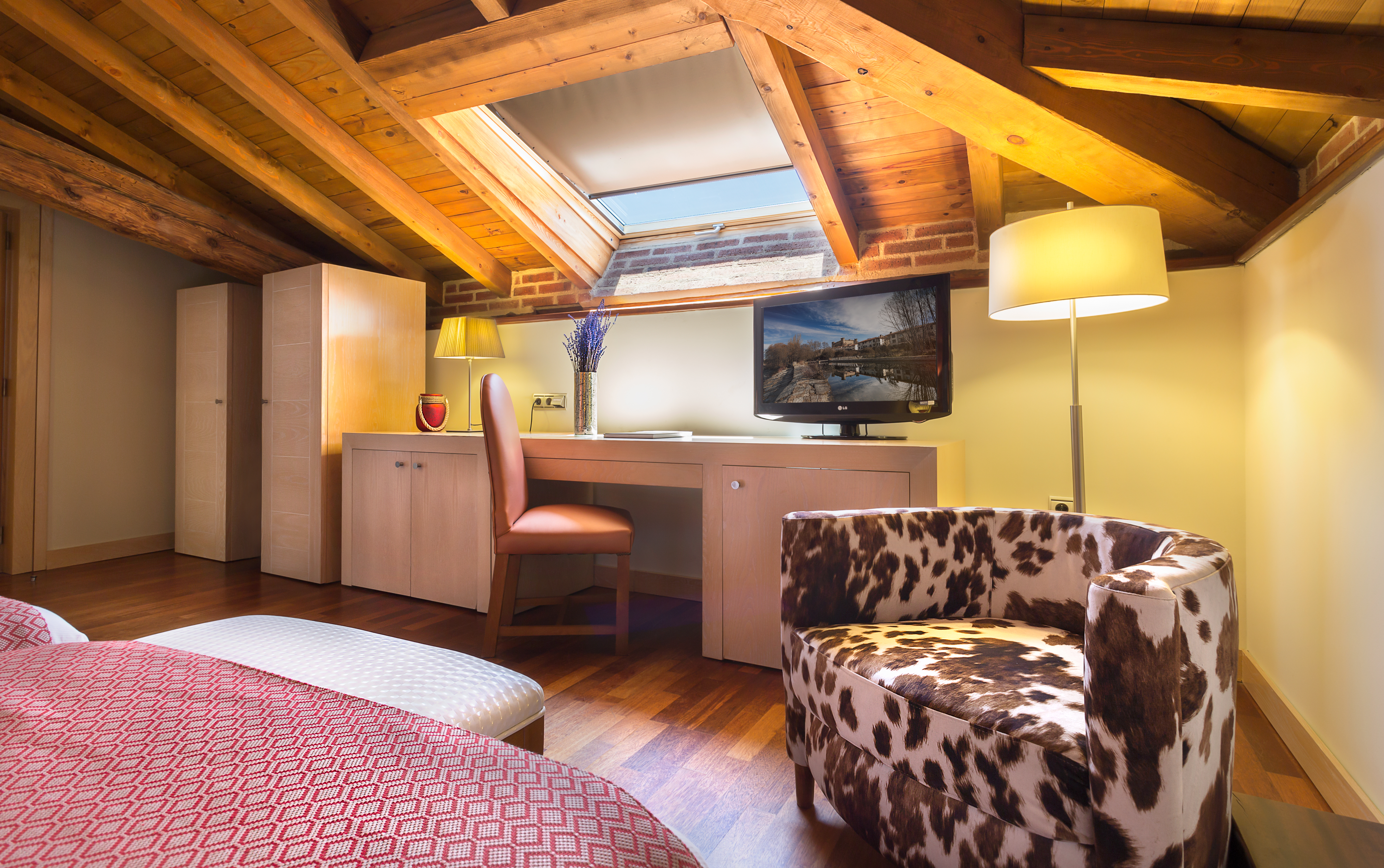 Double or Twin Standard