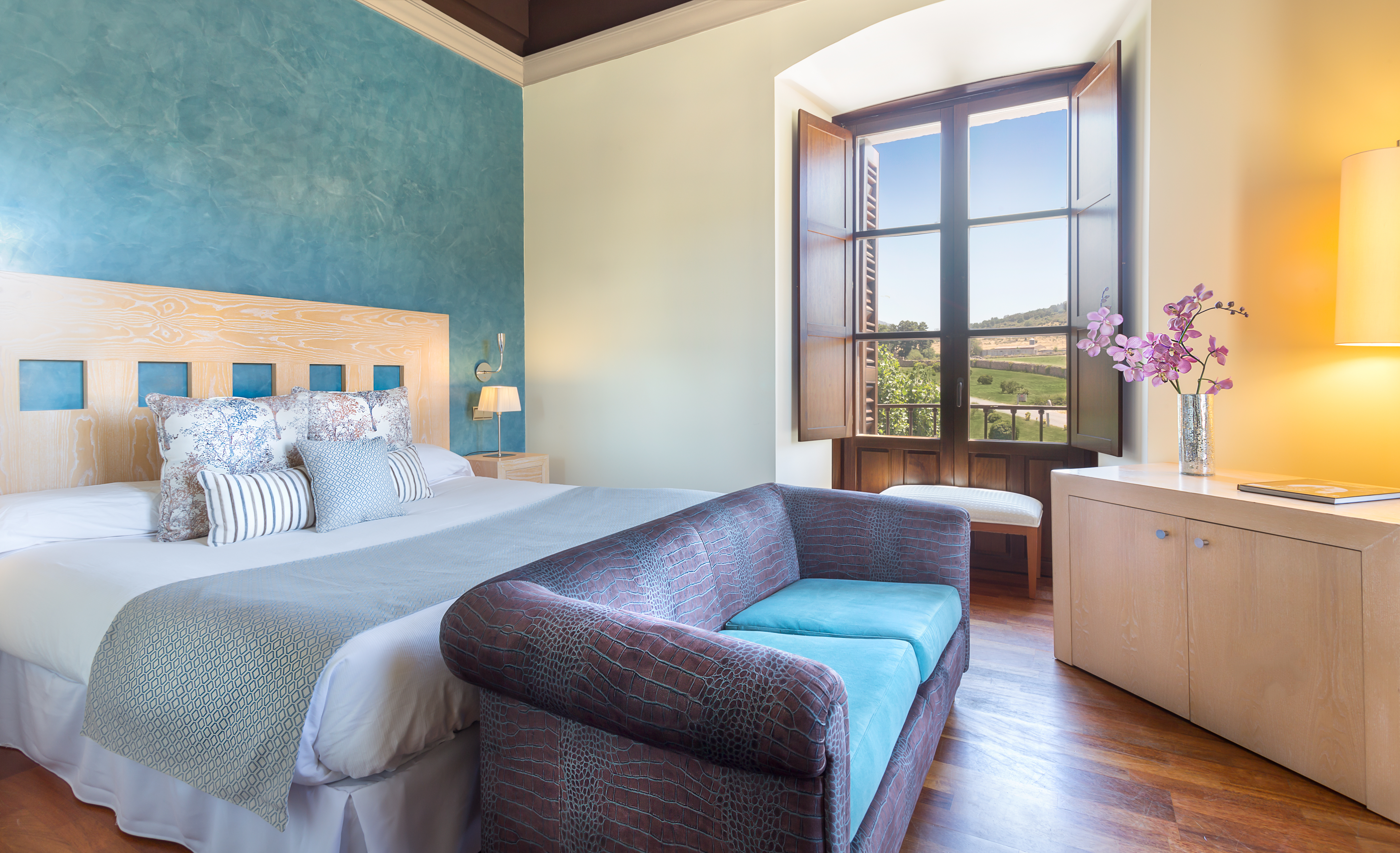 Double or Twin Standard