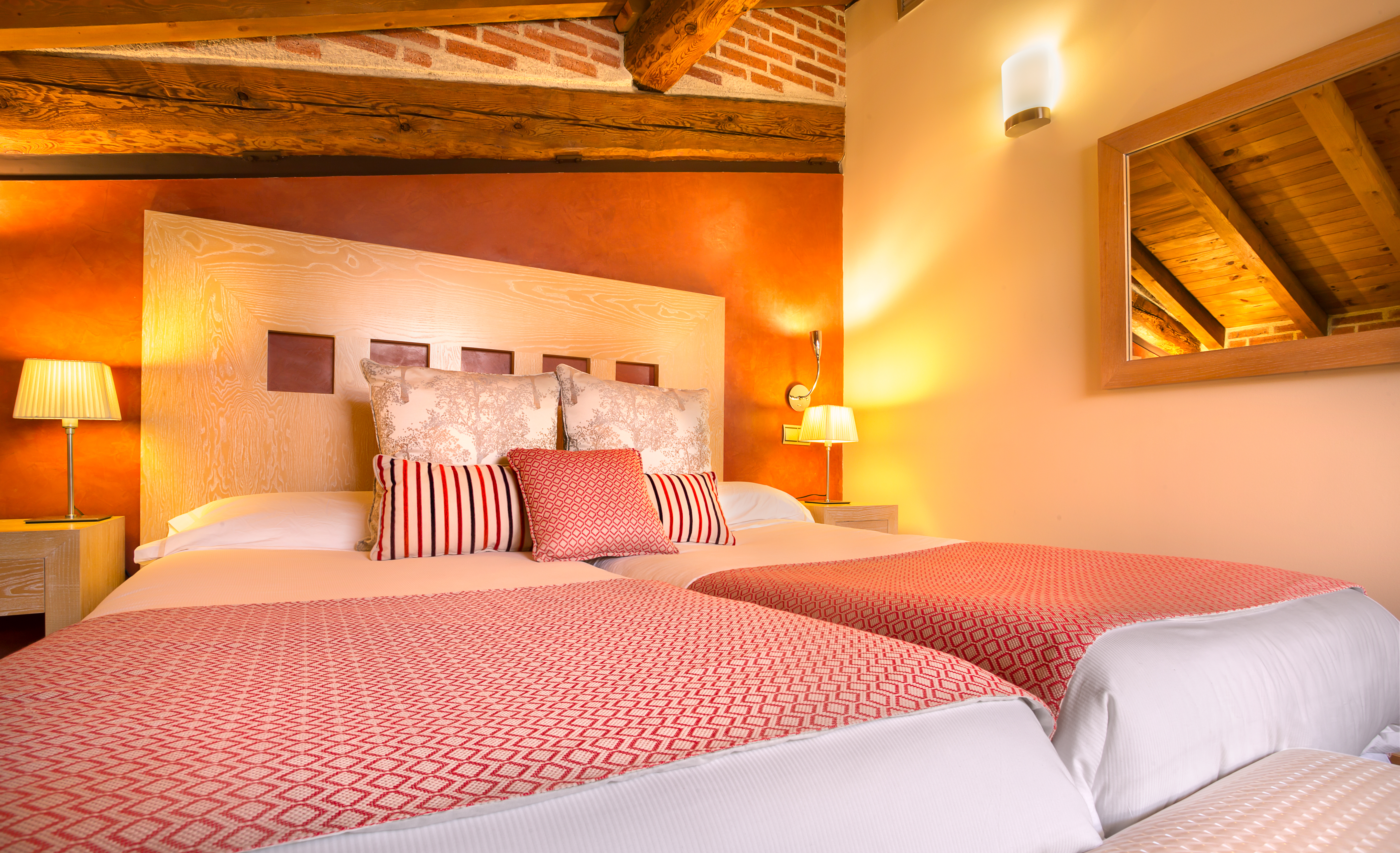 Double or Twin Standard