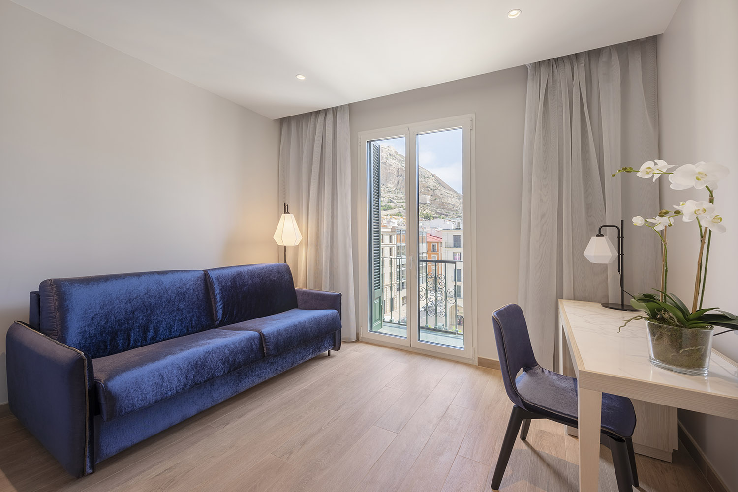 Double or Twin Standard